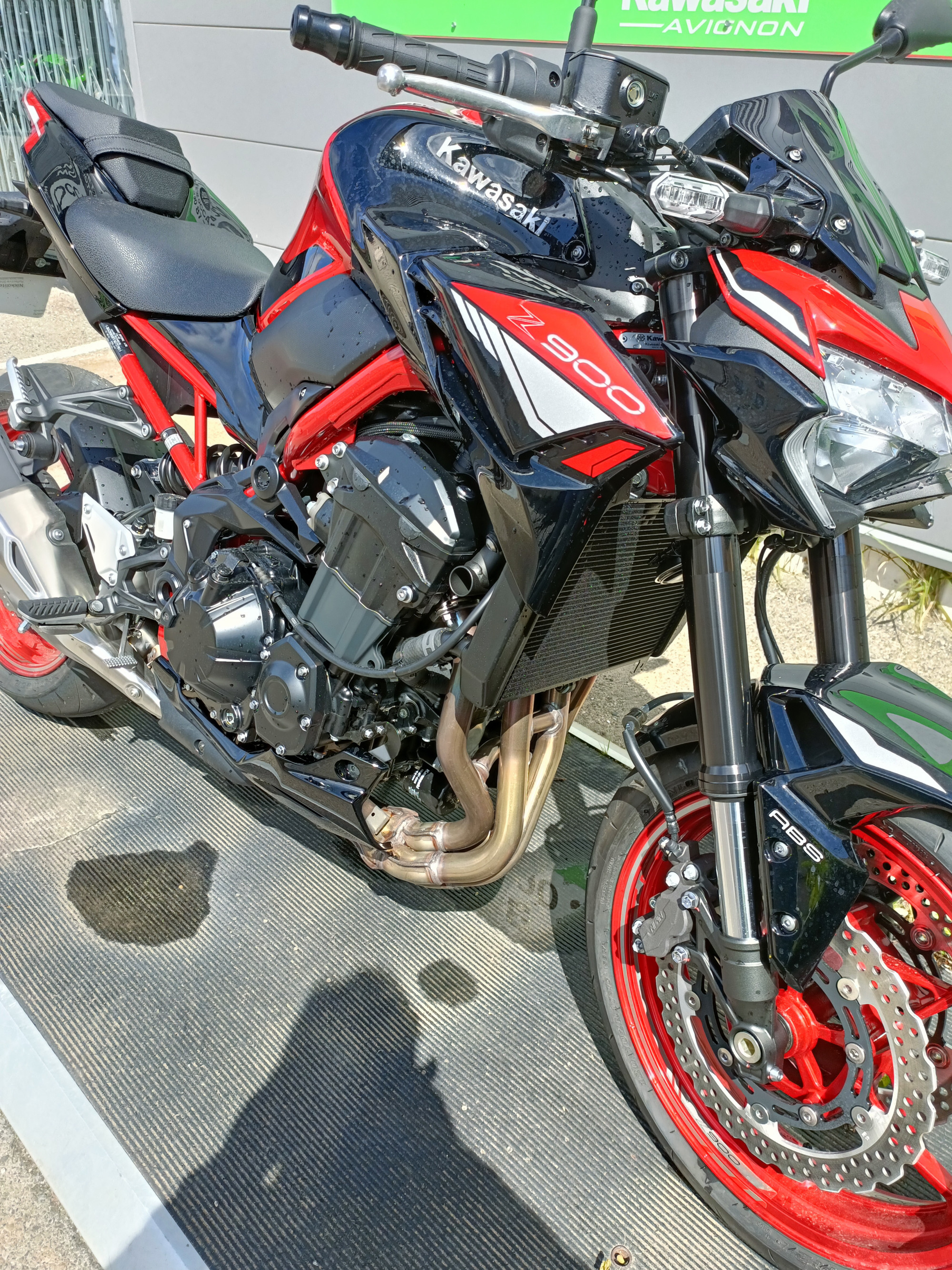 photo de KAWASAKI Z 900 125CH 2024 125 KMS 900 occasion de couleur  en vente à Avignon n°1