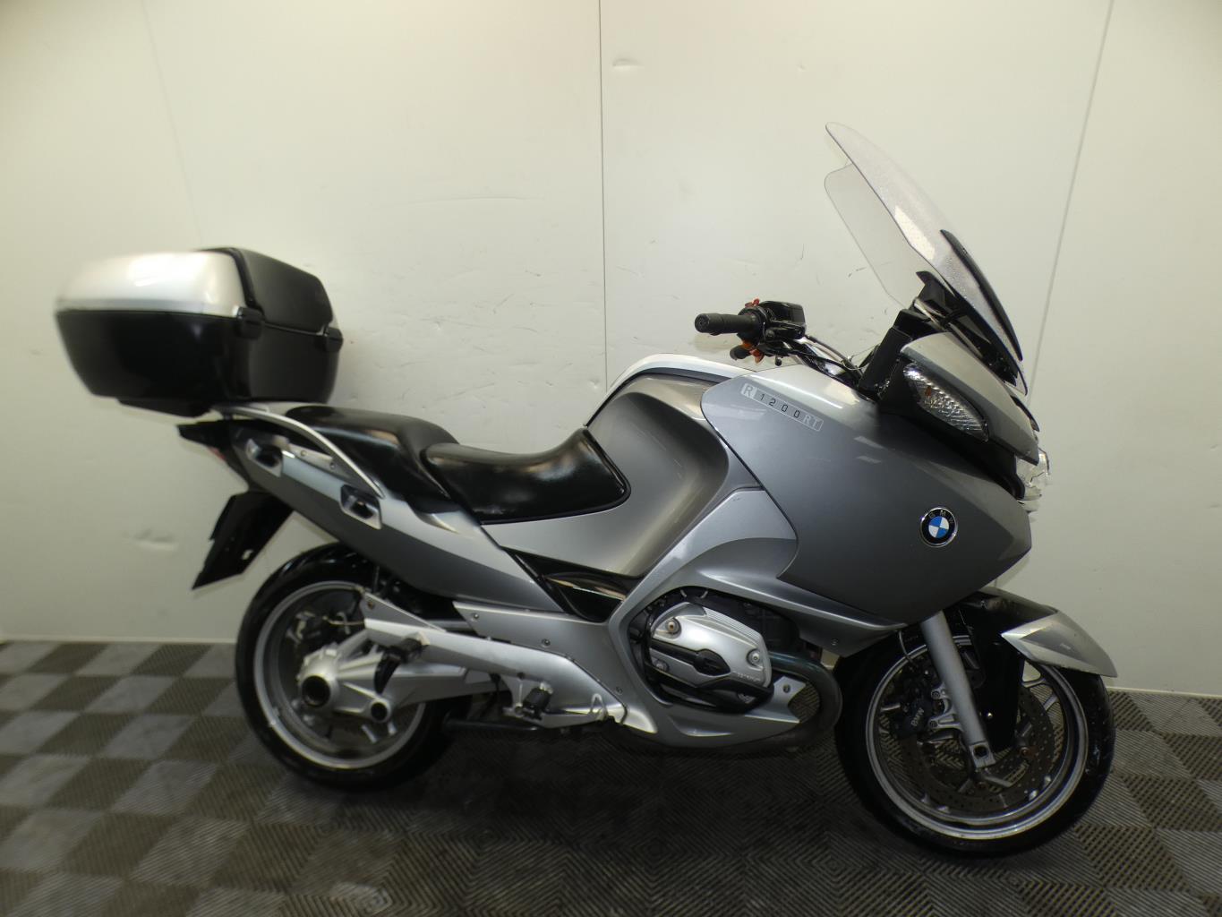 photo de BMW R 1200 1200 occasion de couleur  en vente   Pressigny Les Pins