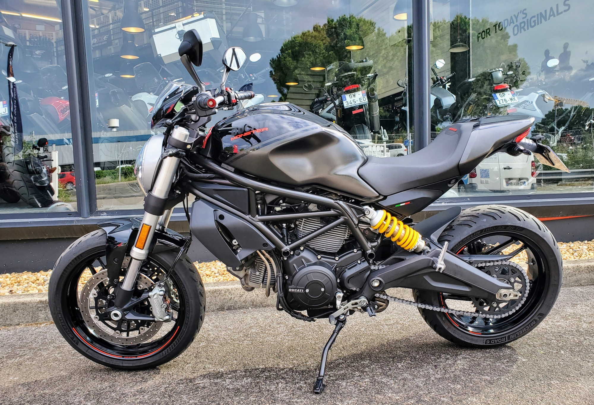 photo de DUCATI 797 MONSTER 797 occasion de couleur  en vente à Montpellier n°2