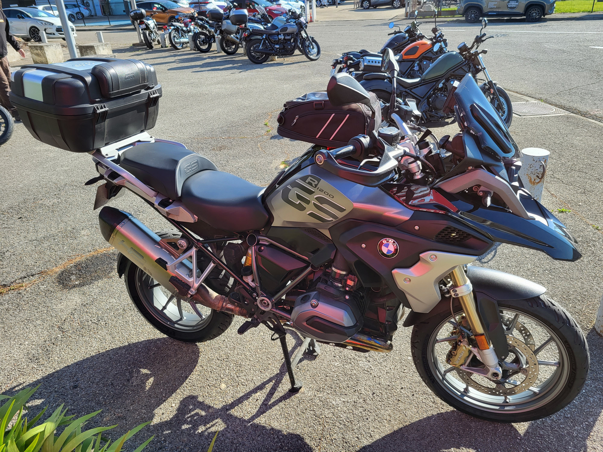 photo de BMW R 1200 1200 occasion de couleur  en vente   Arles