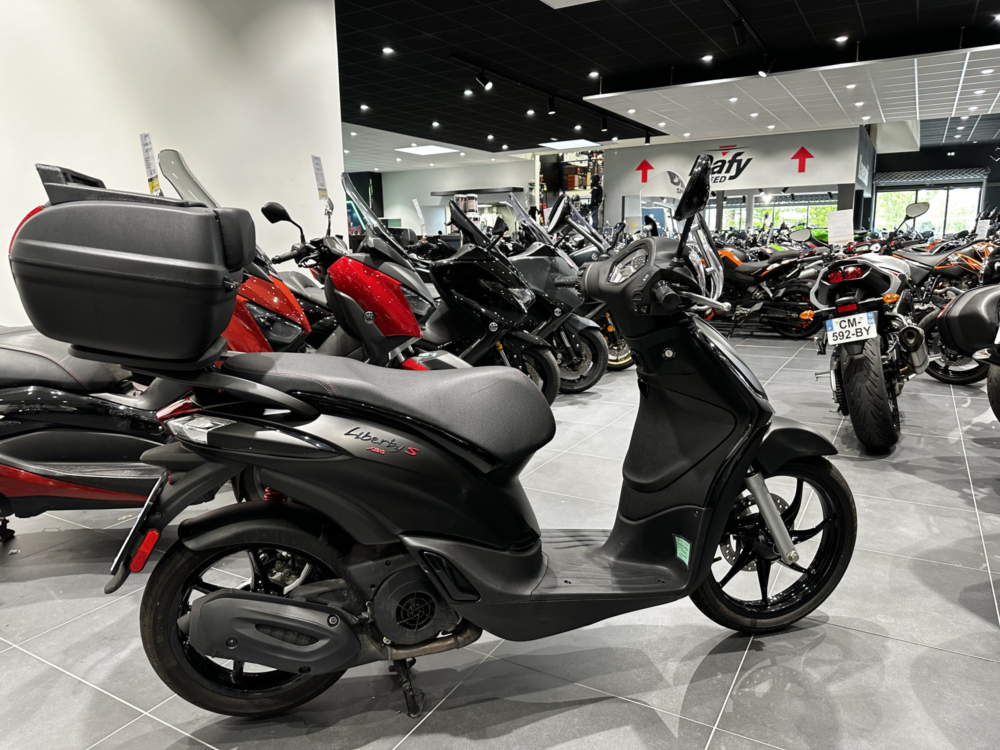 photo de PIAGGIO LIBERTY S 125 IGET 125 occasion de couleur  en vente à Ploeren n°3