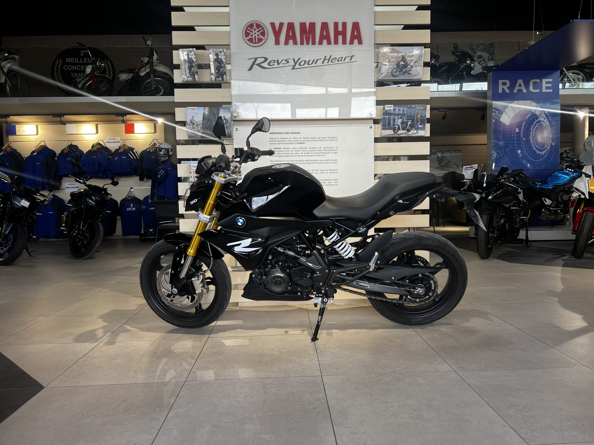 photo de BMW BMW G 310 R MIVV GARANTIE 12 MOI 310 occasion de couleur  en vente à Roquebrune Sur Argens n°1