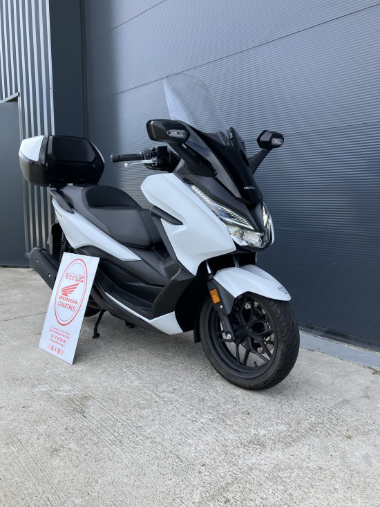 photo de HONDA NSS FORZA  125AD 125 occasion de couleur  en vente à Fontenay Sur Eure n°2