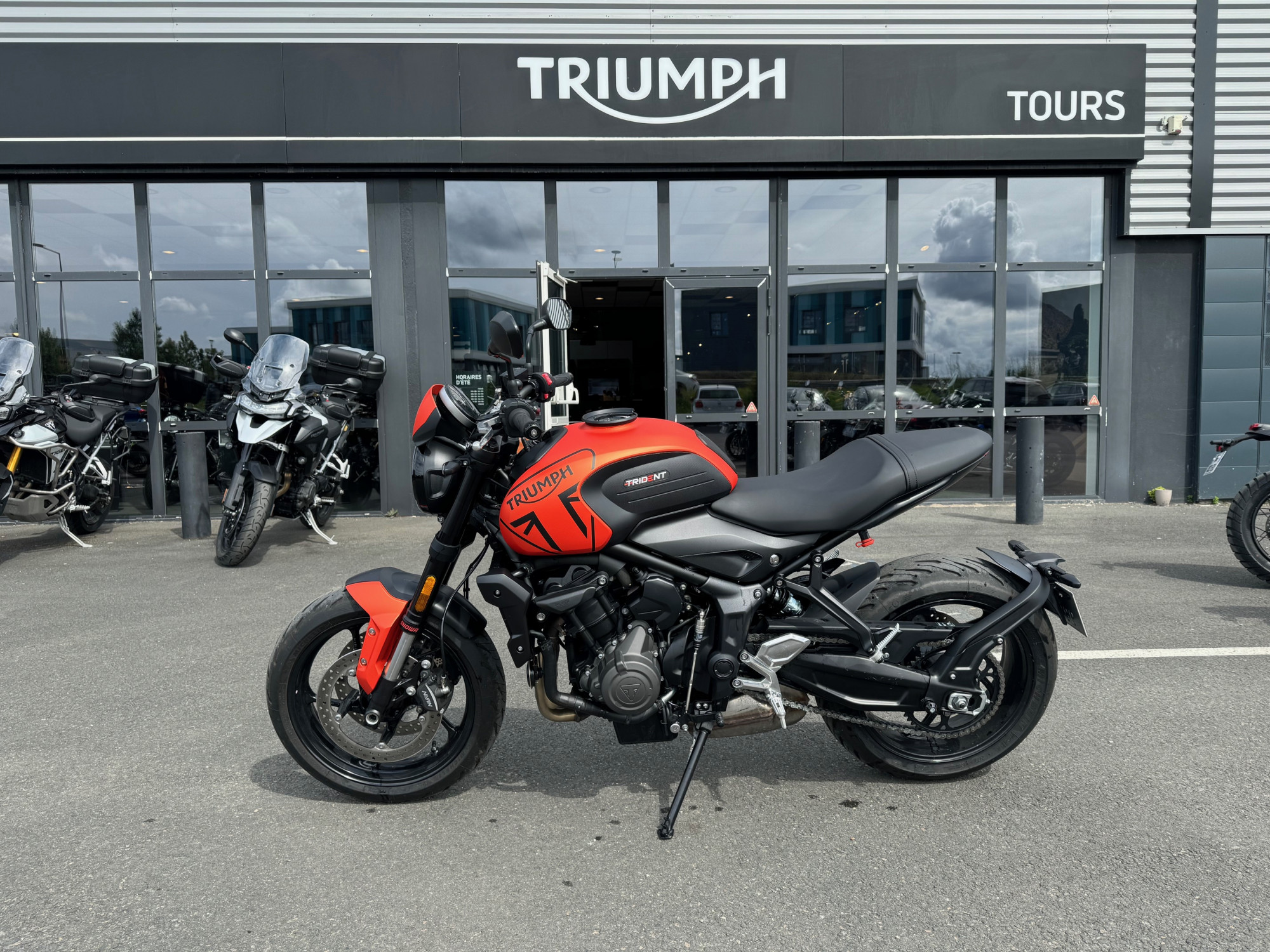 photo de TRIUMPH TRIDENT 660 660 occasion de couleur  en vente à Tours n°3