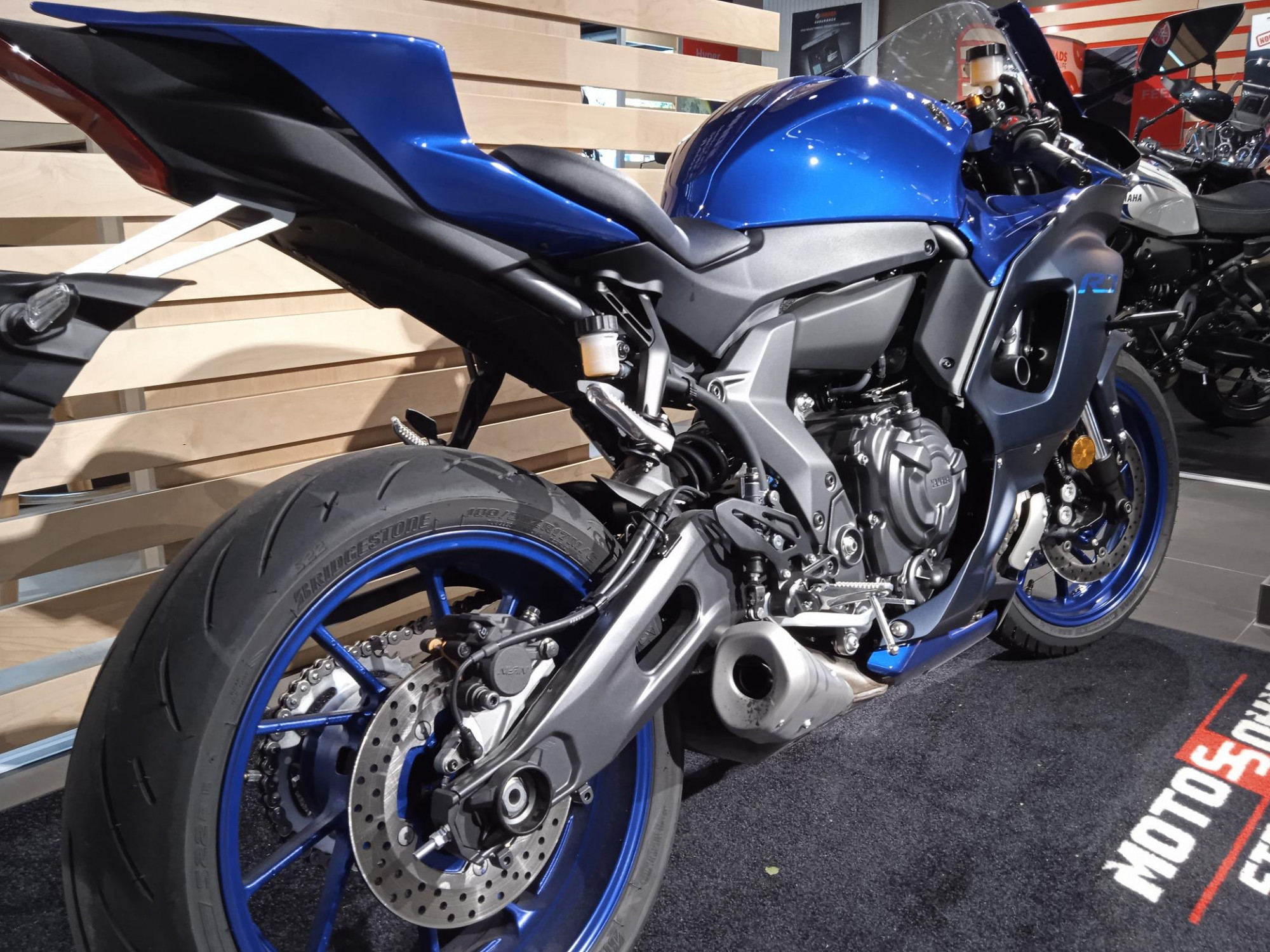 photo de YAMAHA YZF-R7 689 occasion de couleur  en vente à Strasbourg n°2