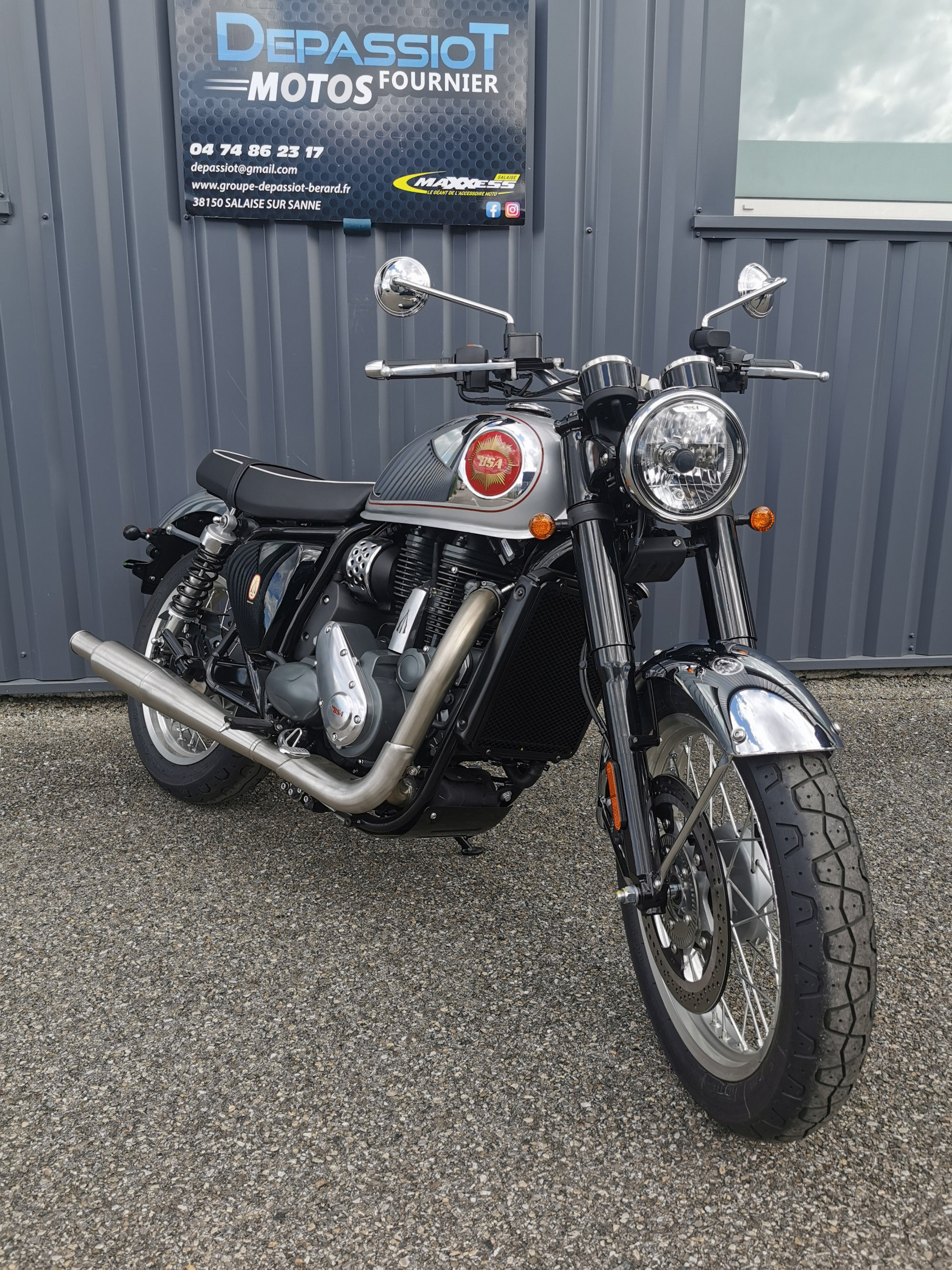 photo de BSA GOLS STAR 650 652 occasion de couleur  en vente à Salaise Sur Sanne n°2