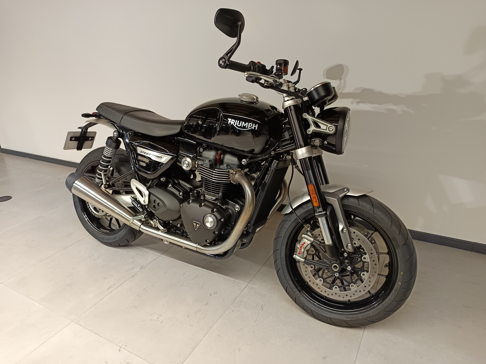 photo de TRIUMPH SPEED TWIN 1200 1200 occasion de couleur  en vente à Cabestany n°2