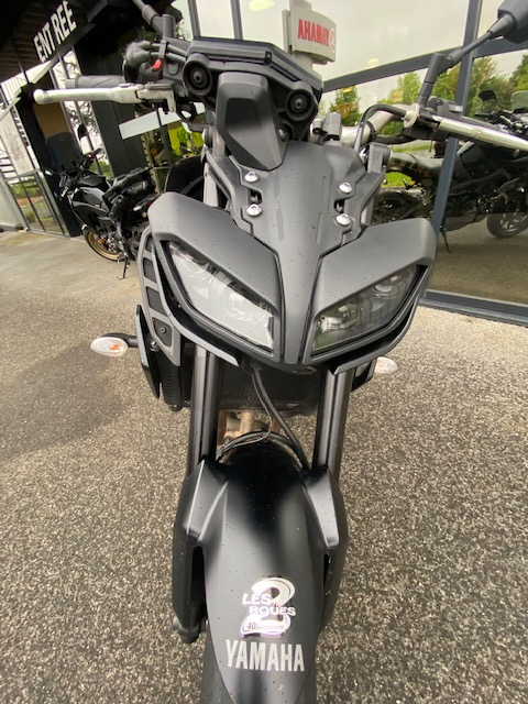 photo de YAMAHA MT-09 850 occasion de couleur  en vente à Roissy En France n°3