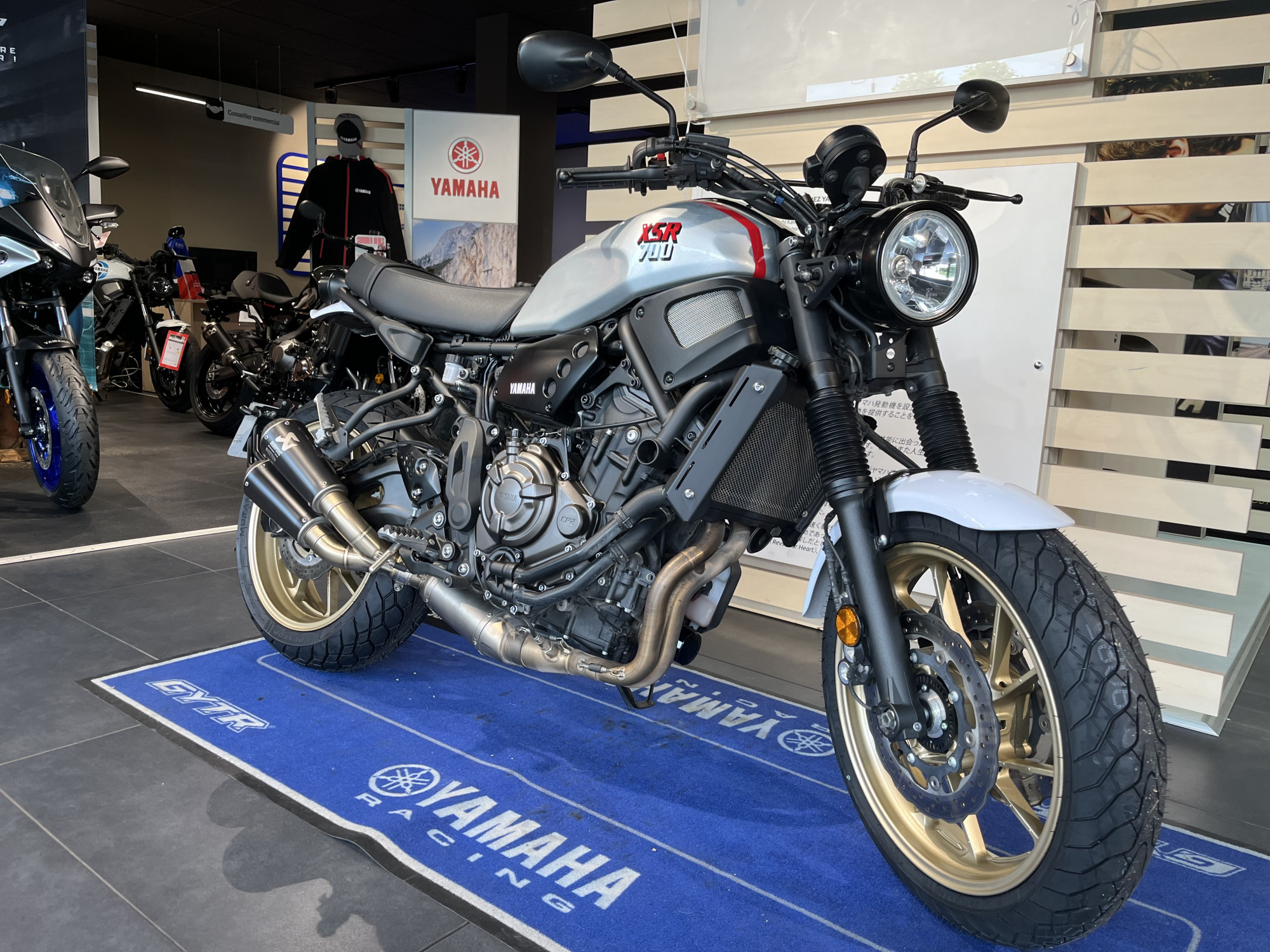 photo de YAMAHA XSR 700 XTRIBUTE 689 occasion de couleur  en vente à Thonon Les Bains n°3