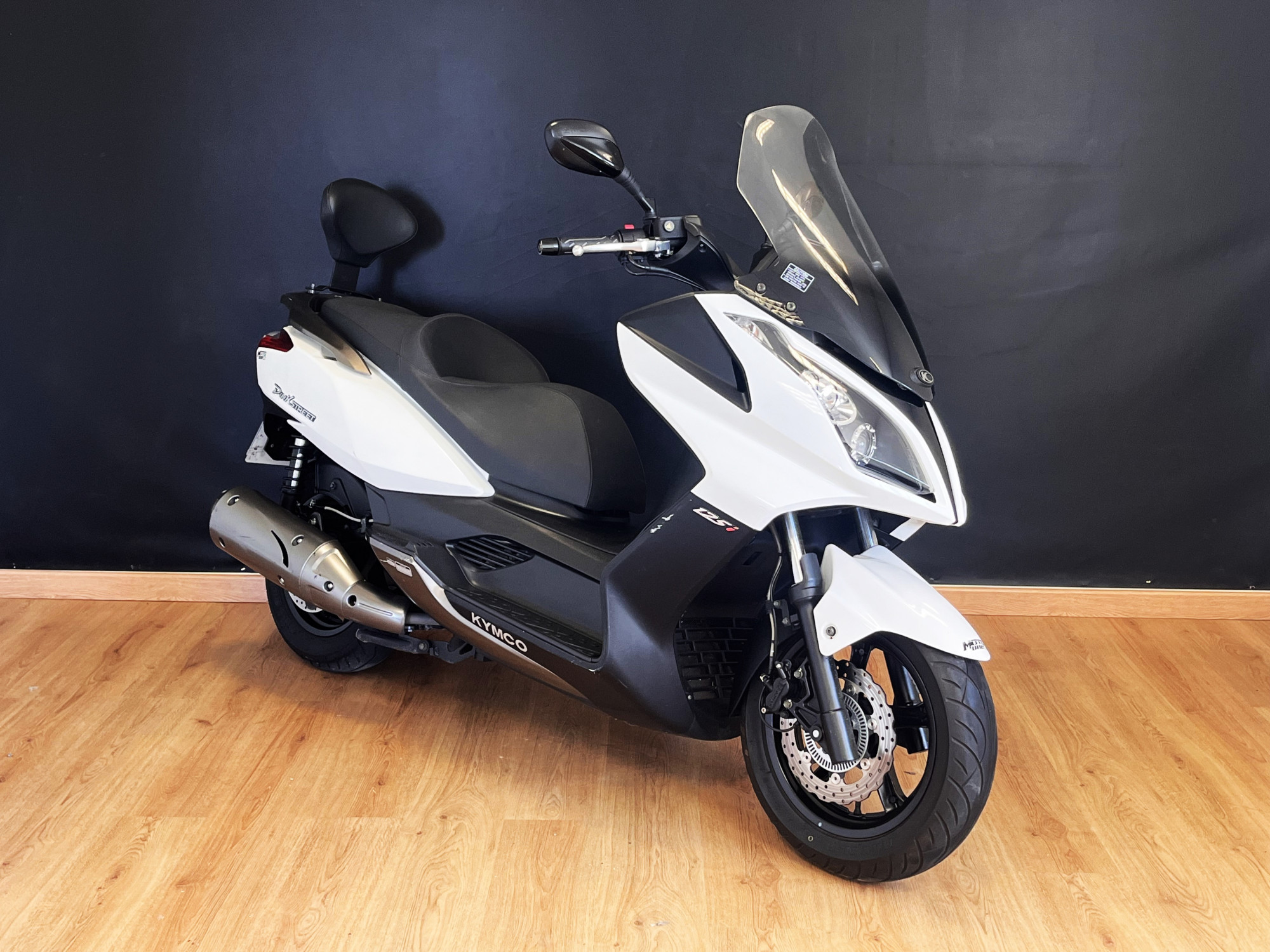 photo de KYMCO DINK STREET 125 125 occasion de couleur  en vente   Sallertaine