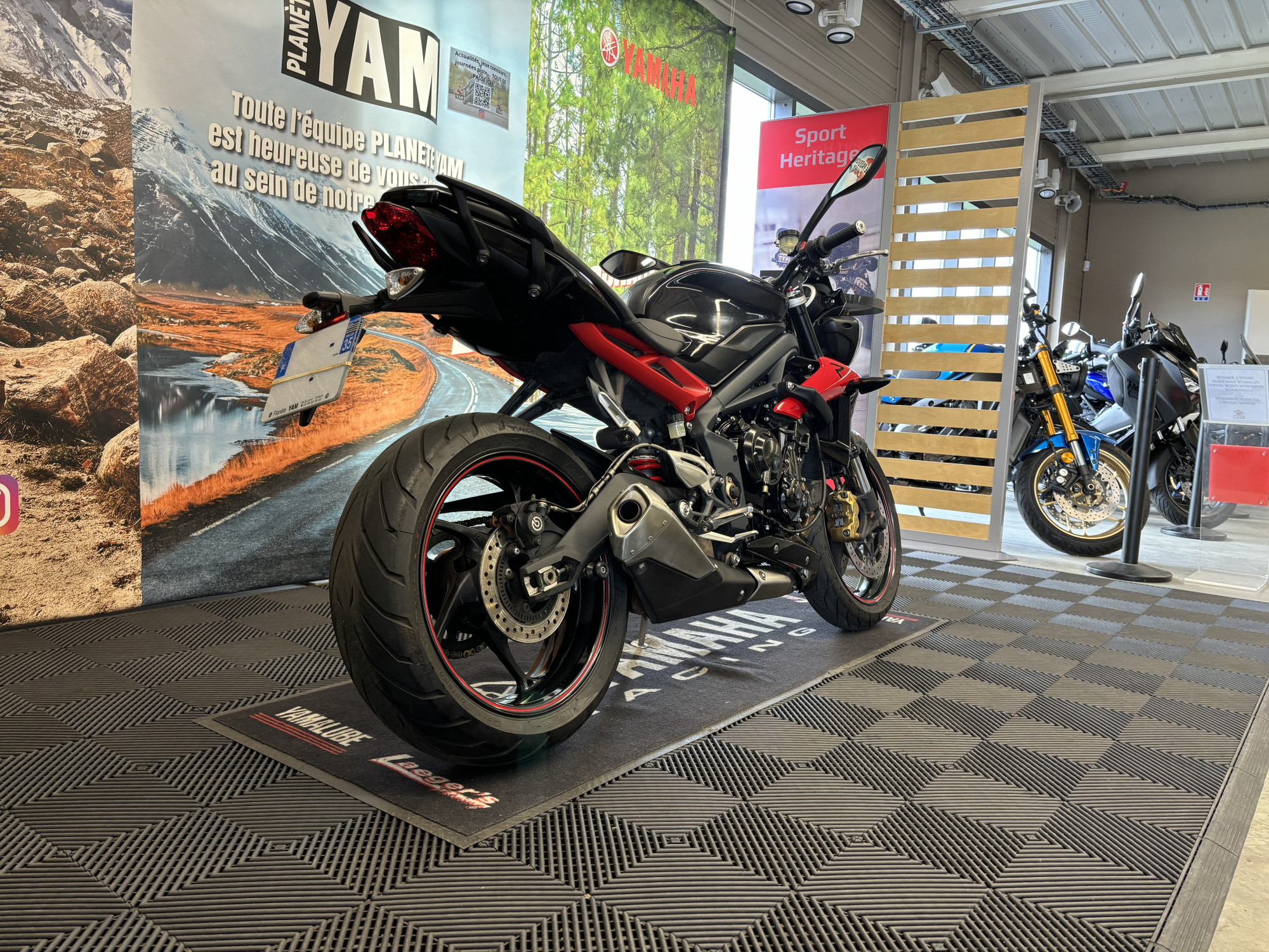 photo de TRIUMPH SPEED TRIPLE 675 occasion de couleur  en vente à Rennes n°3