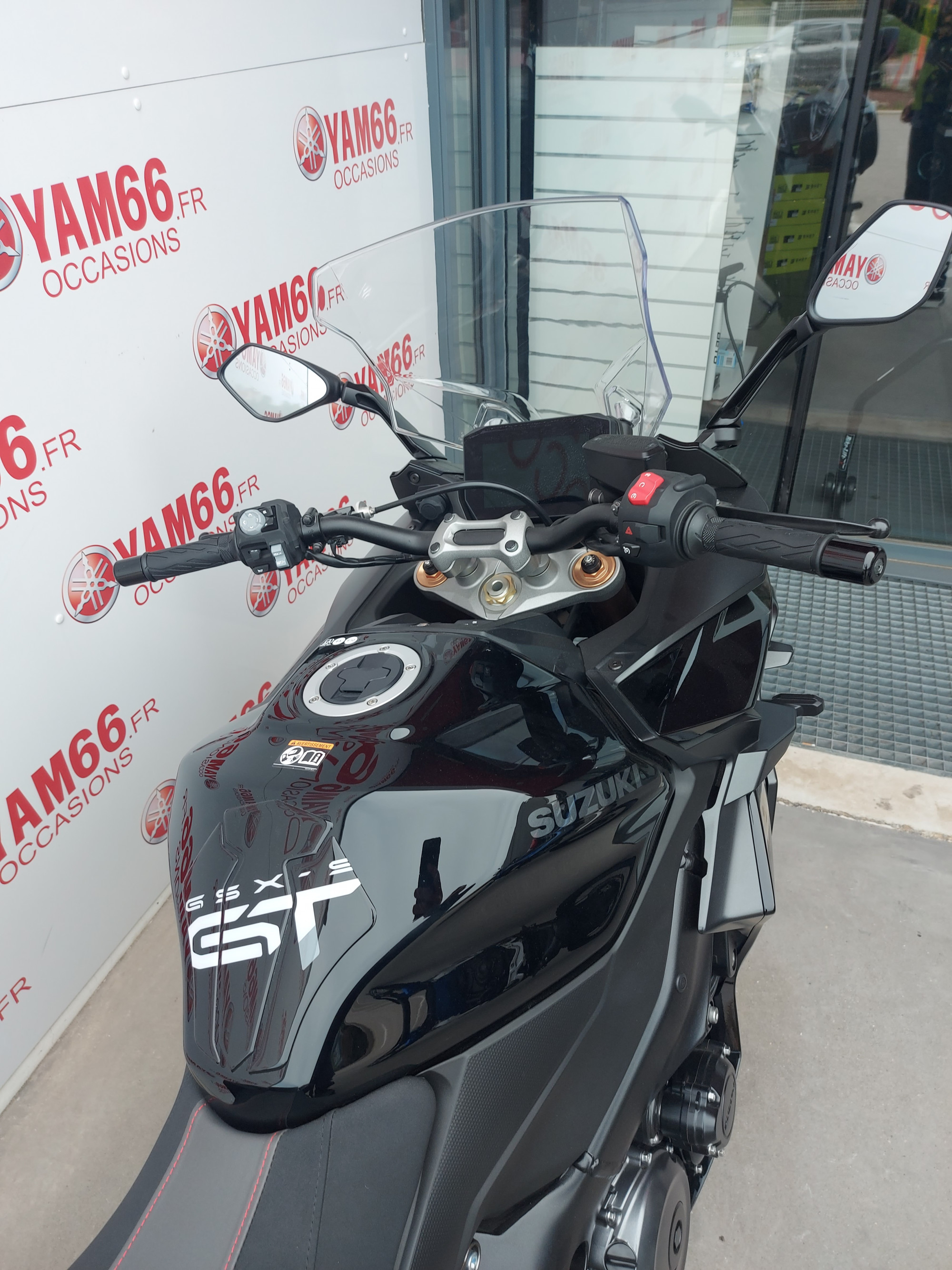 photo de SUZUKI GSX-S 1000 GT 1000 occasion de couleur  en vente   Perpignan