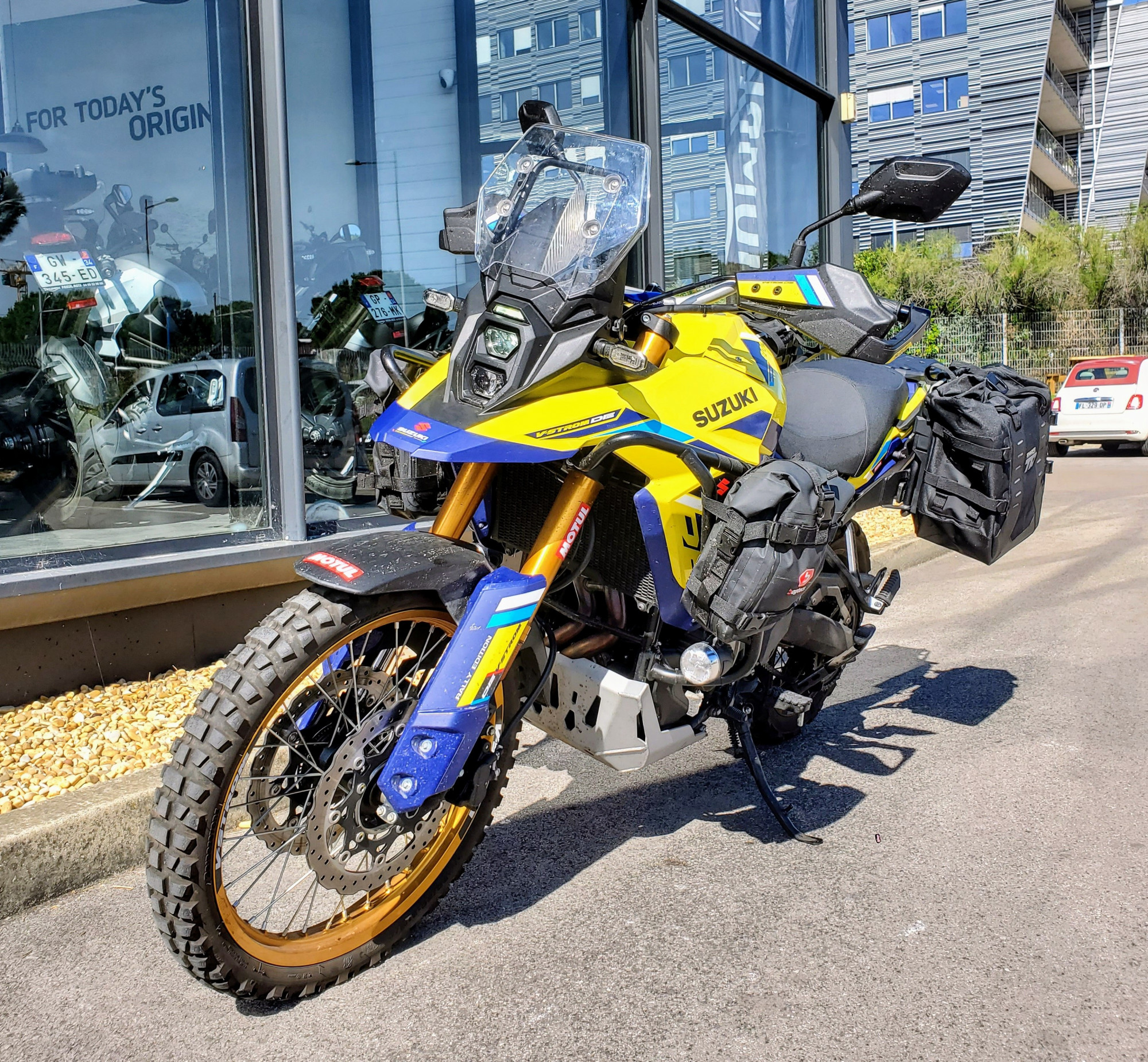 photo de SUZUKI V-STROM DL 800 DE 800 occasion de couleur  en vente à Montpellier n°2