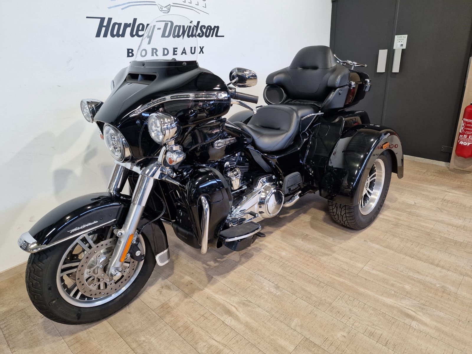 photo de HARLEY DAVIDSON TRIKE TRI GLIDE 1868 ULTRA 1868 occasion de couleur  en vente à Begles n°2