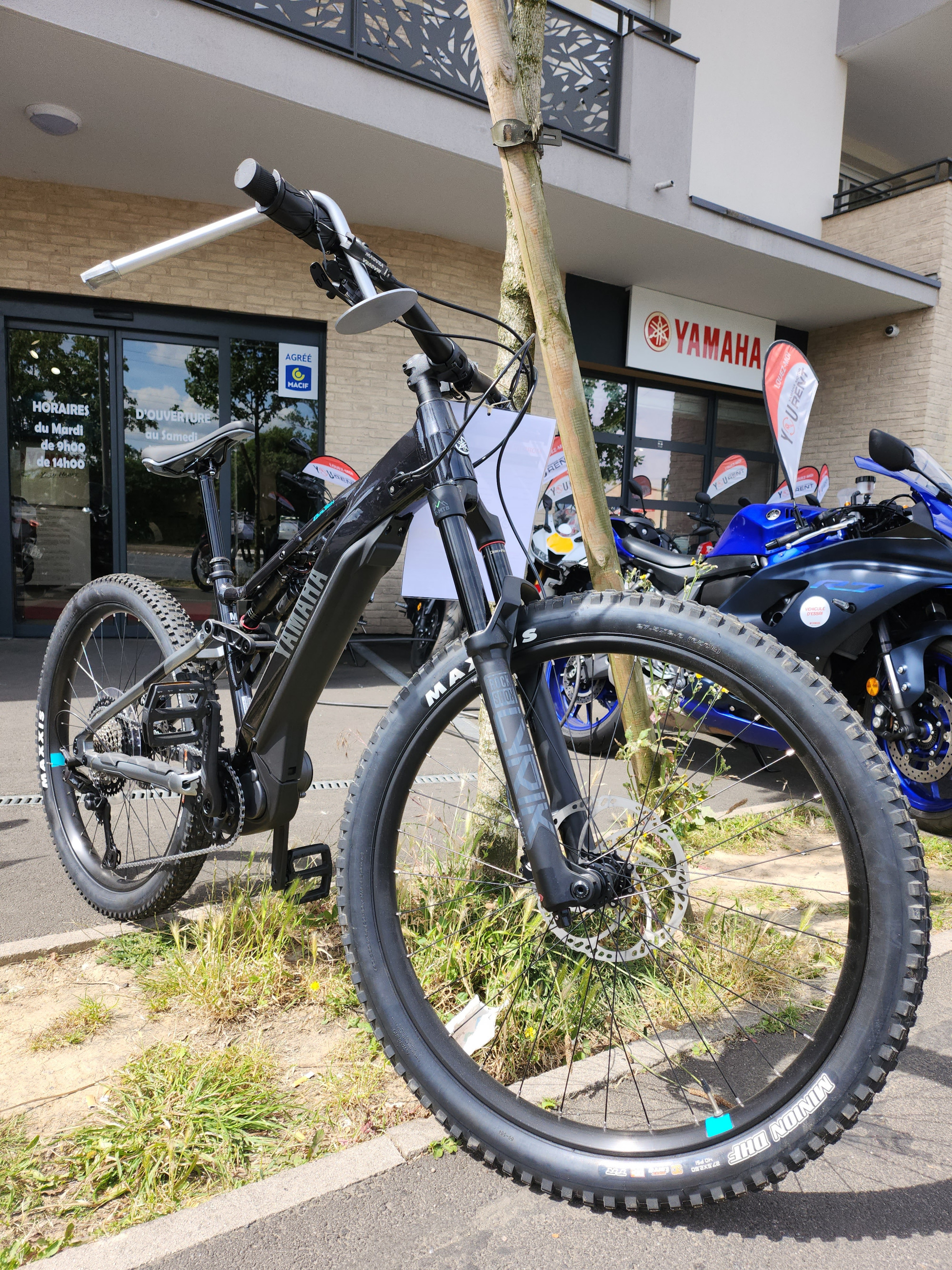 photo de YAMAHA YDX MORO 1 occasion de couleur  en vente à Rosny Sous Bois n°1