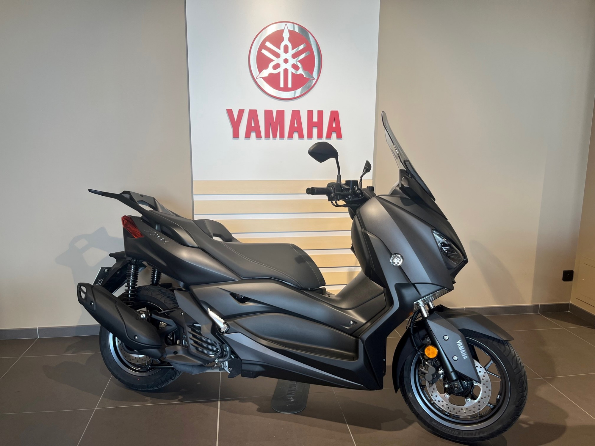 photo de YAMAHA XMAX 125 TECH MAX 125 occasion de couleur  en vente à Besancon n°3