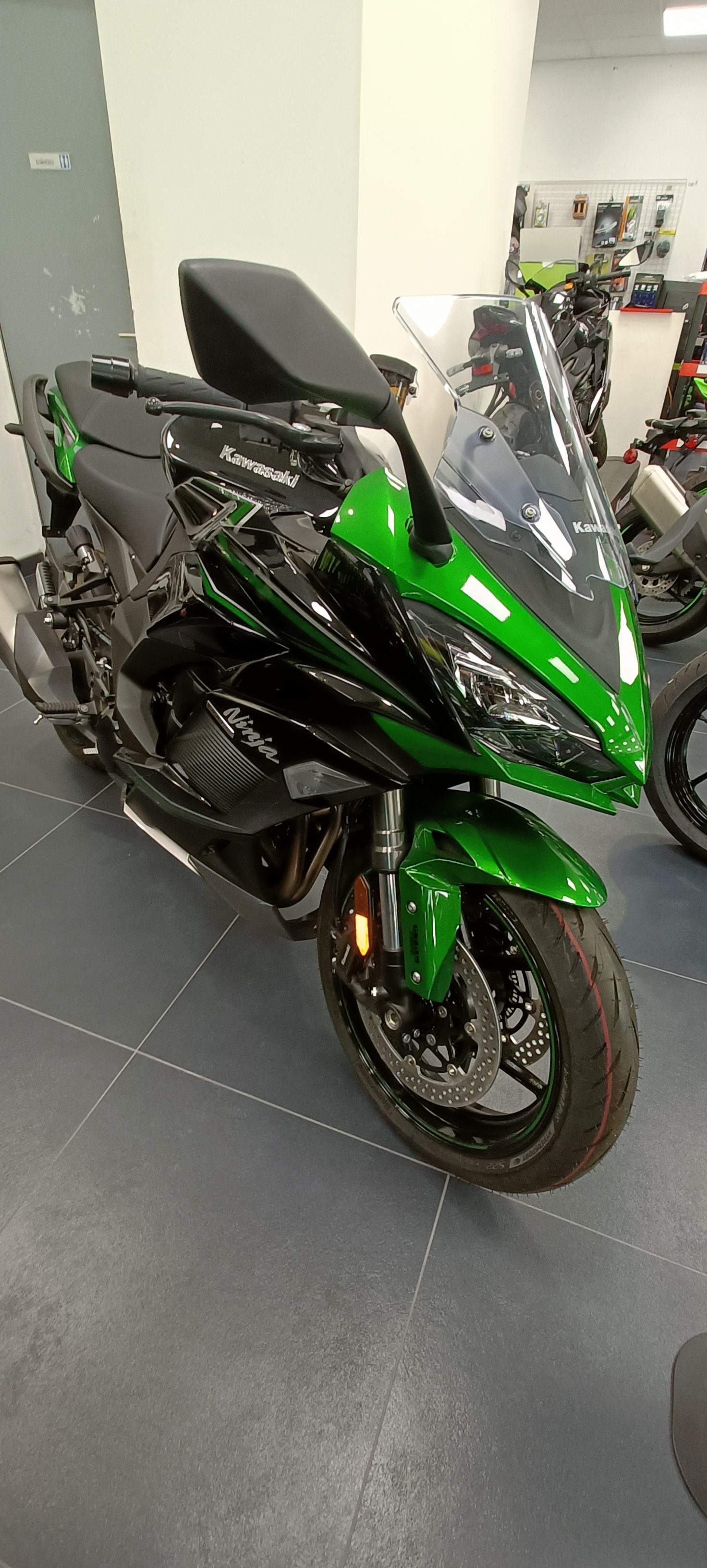 photo de KAWASAKI NINJA 1000 SX NEUF COULEUR 2023 1000 occasion de couleur  en vente à Avignon n°3