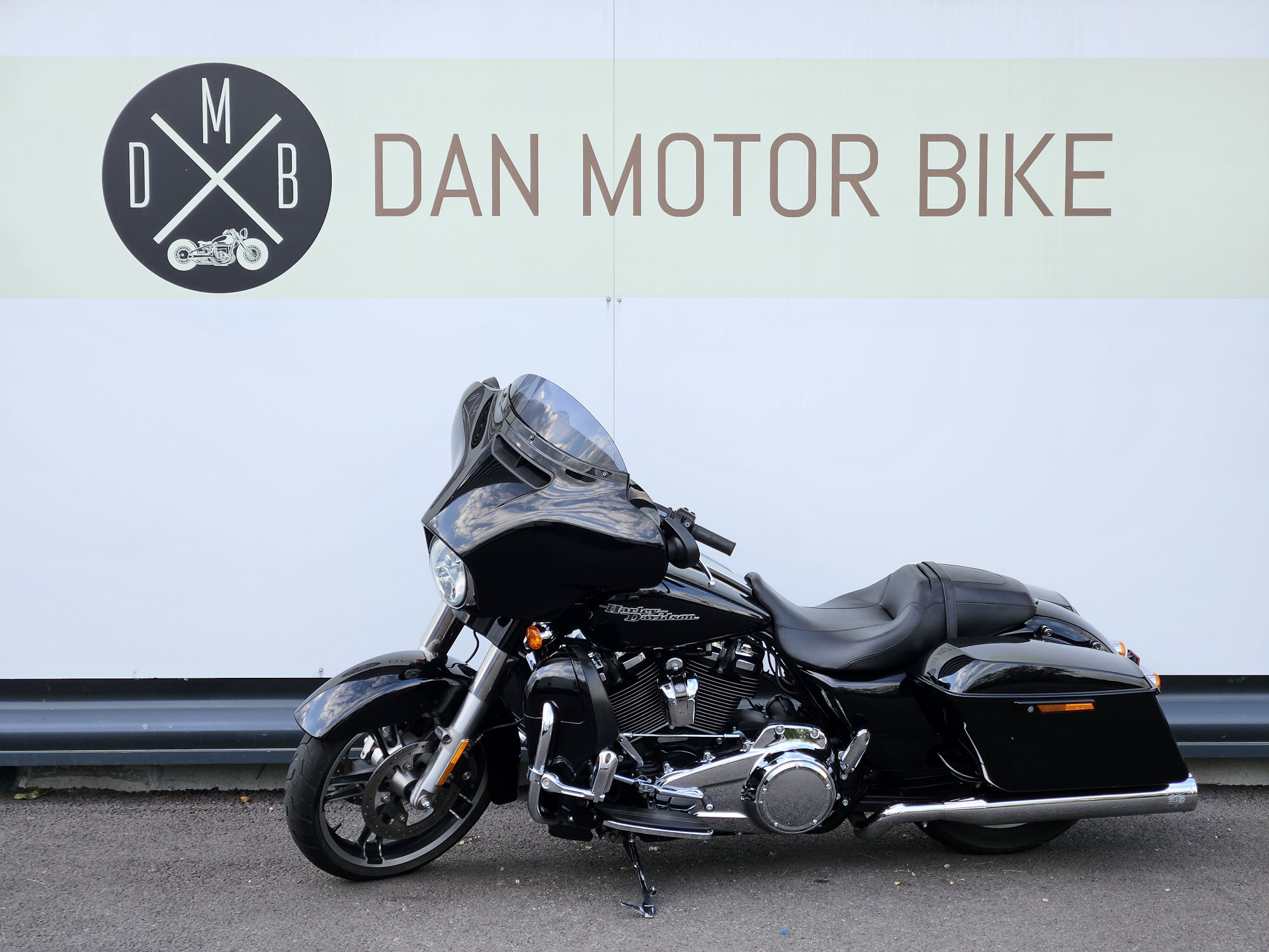 Annonce moto Harley-Davidson TOURING STREET GLIDE 1745