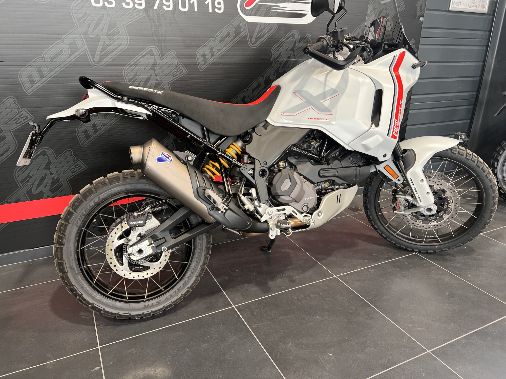 photo de DUCATI DESERT X 937 occasion de couleur  en vente à Franois n°3