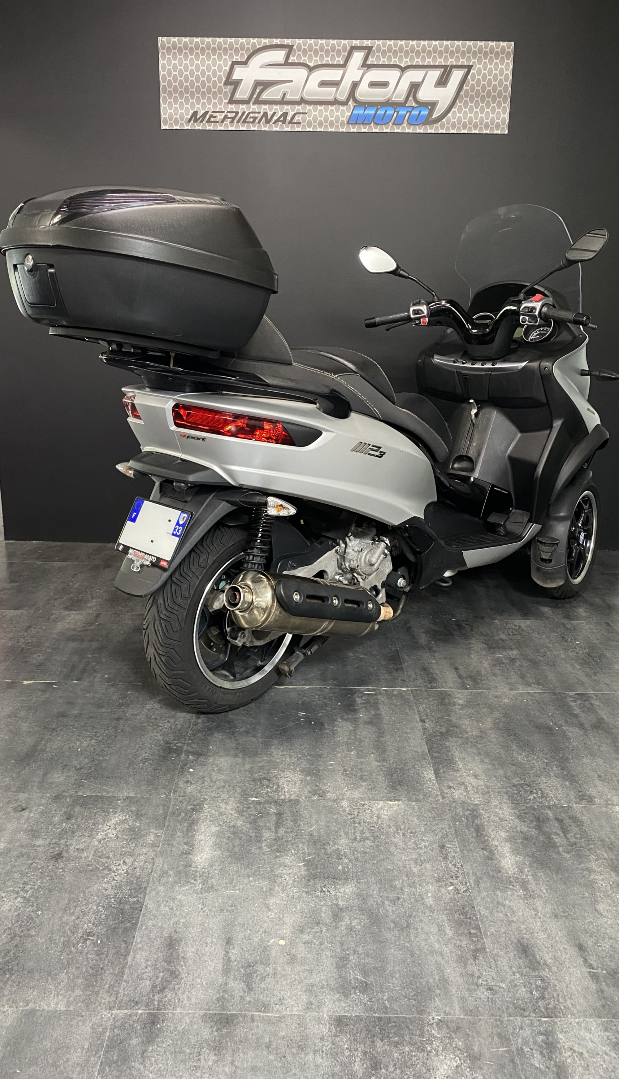 photo de PIAGGIO MP3 500 LT 500 occasion de couleur  en vente à Merignac n°3