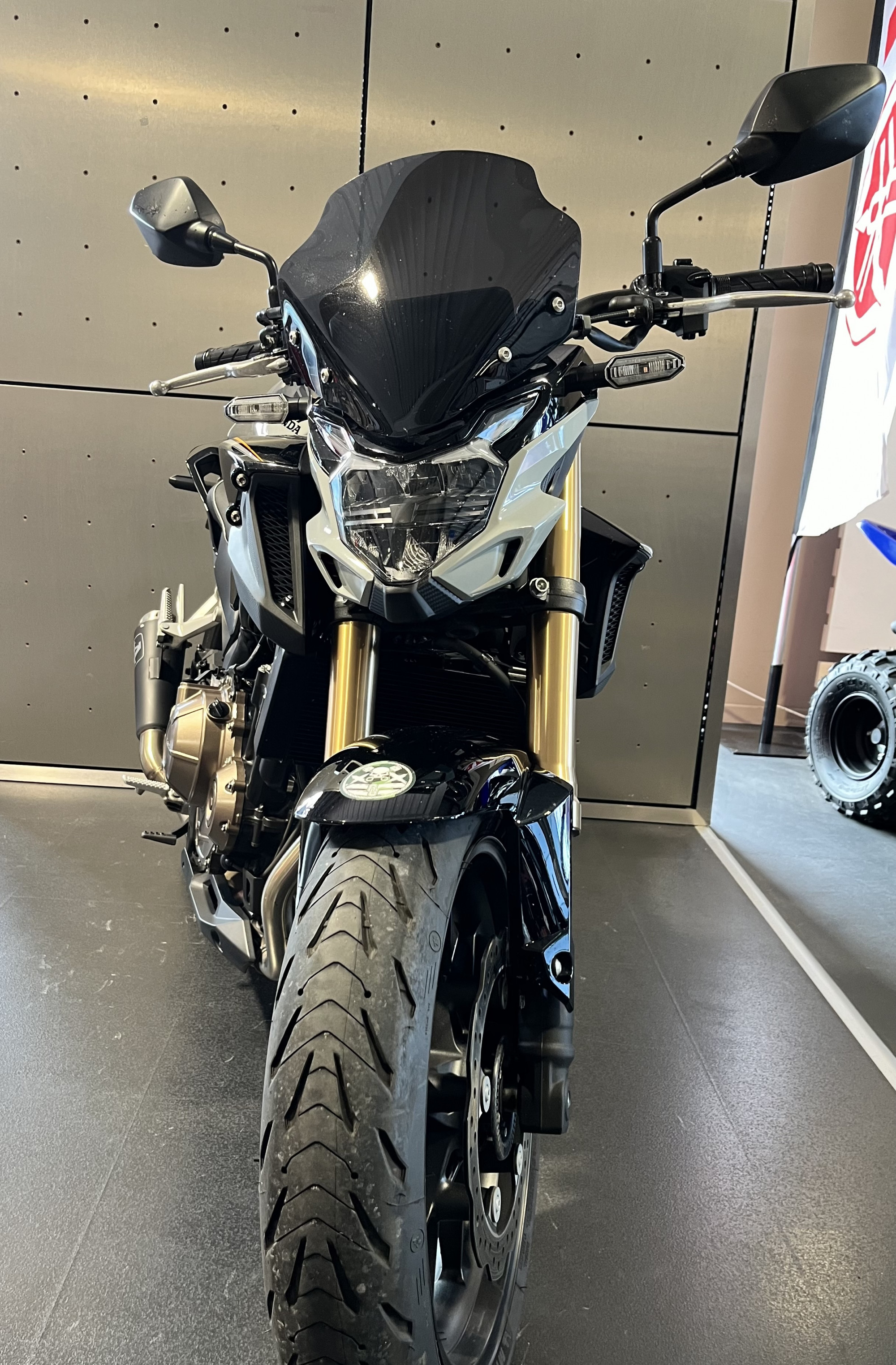 photo de HONDA CB 500 occasion de couleur  en vente à Calais n°2