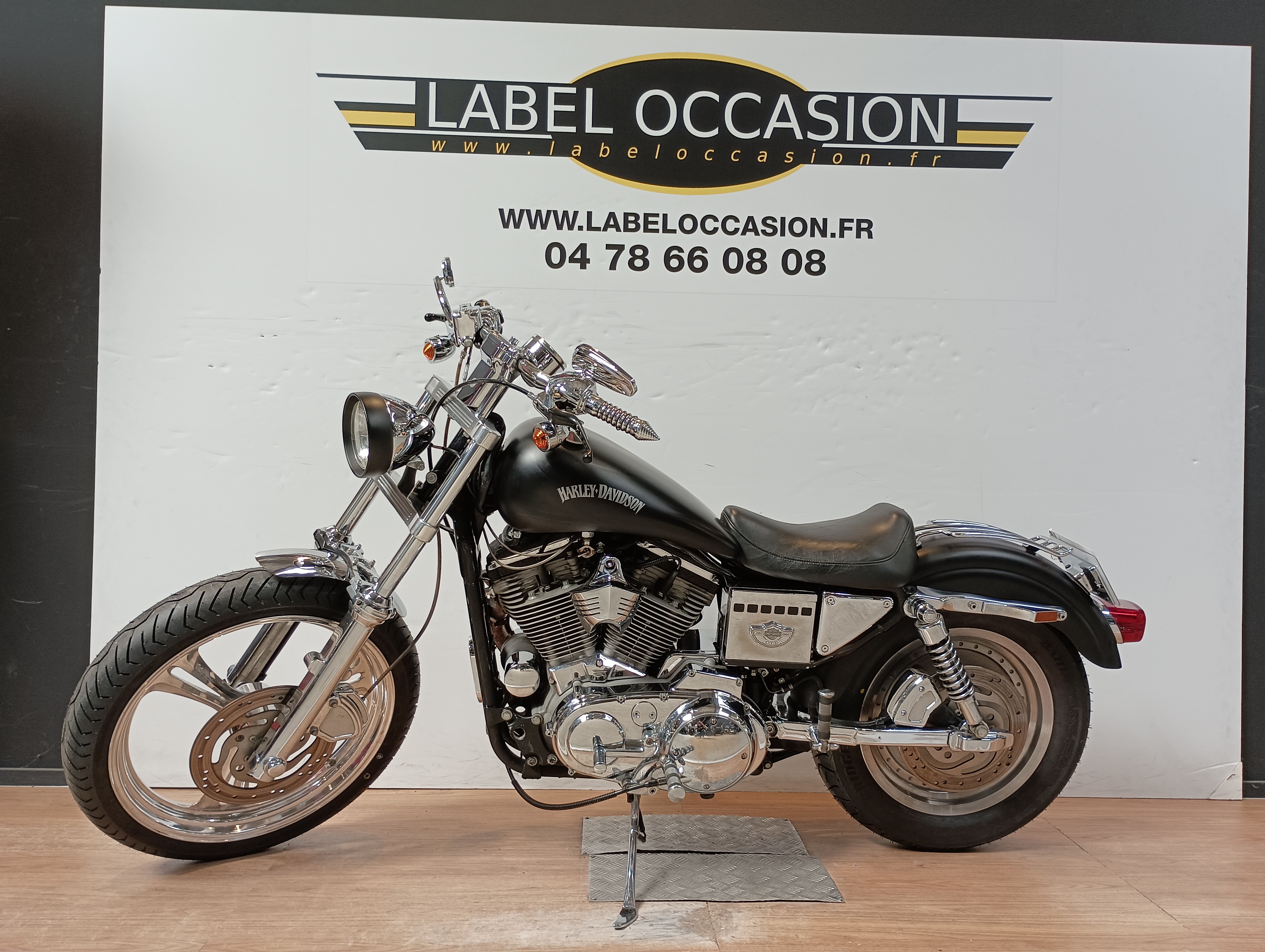 photo de HARLEY DAVIDSON 883 SPORTSTER 883 occasion de couleur  en vente à Limonest n°1