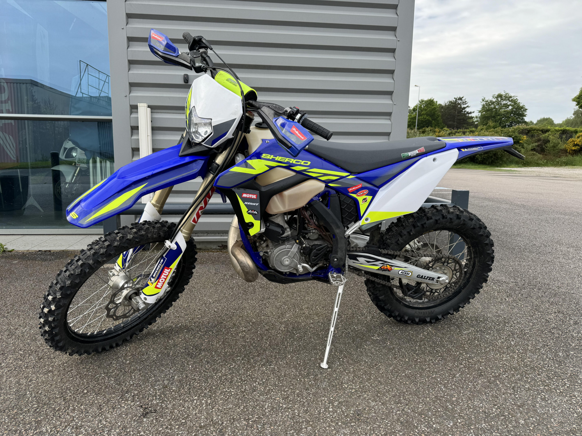 photo de SHERCO SE-R 300 FACTORY 300 occasion de couleur  en vente à Feytiat n°3