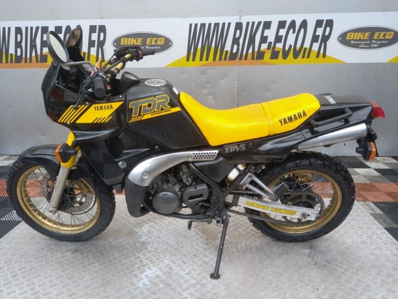 photo de YAMAHA TDR 250 250 occasion de couleur  en vente   Vitrolles