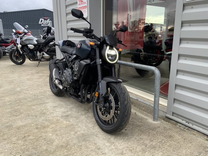 photo de HONDA CB1000R BLACK EDITION 1000 occasion de couleur  en vente à Le Mans n°3