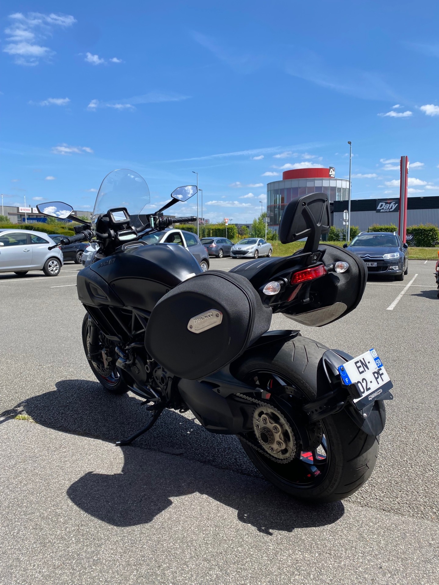 photo de DUCATI DIAVEL 1198 occasion de couleur  en vente à Seclin n°2