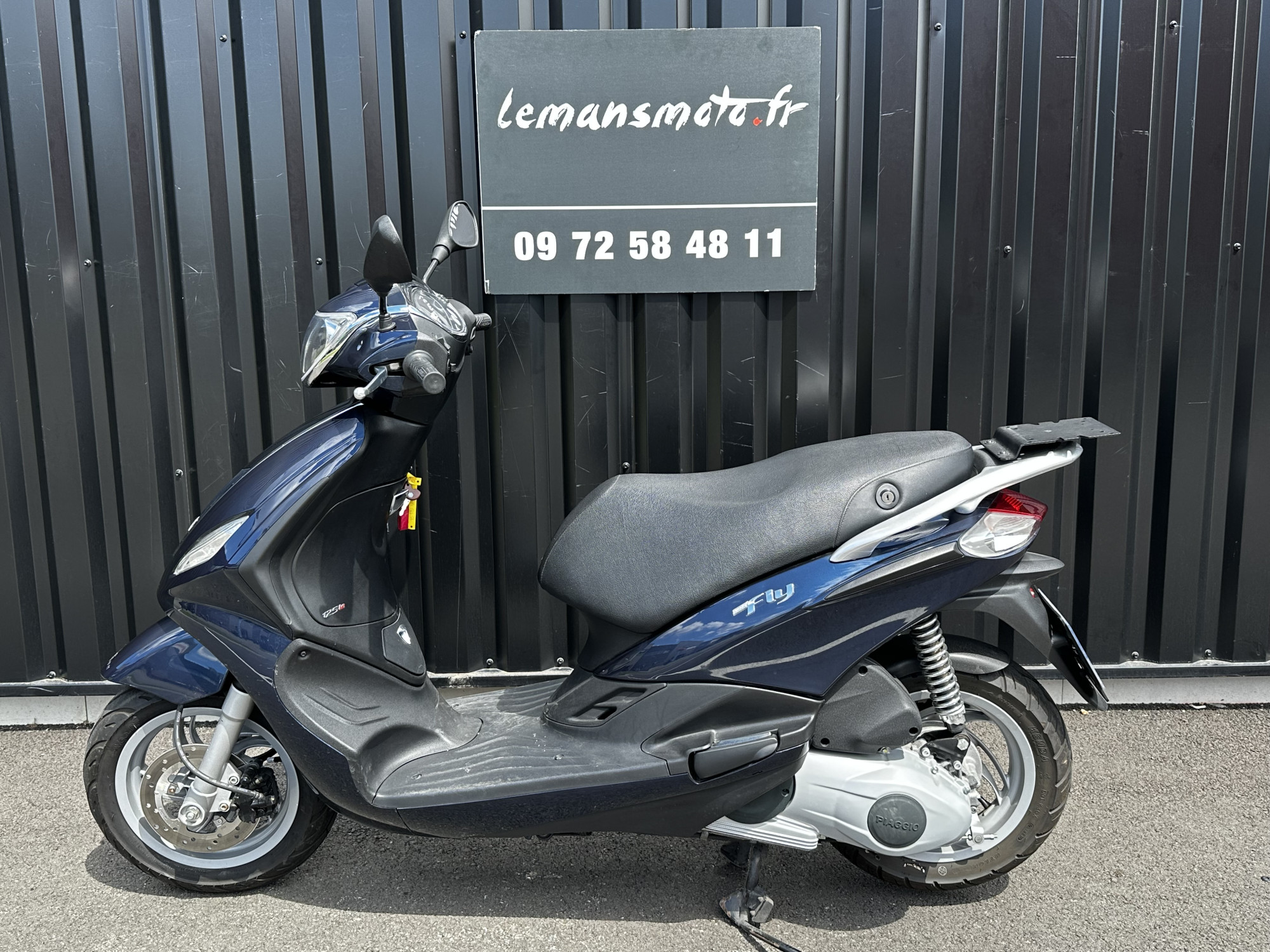 photo de PIAGGIO FLY 125 occasion de couleur  en vente   Ruaudin