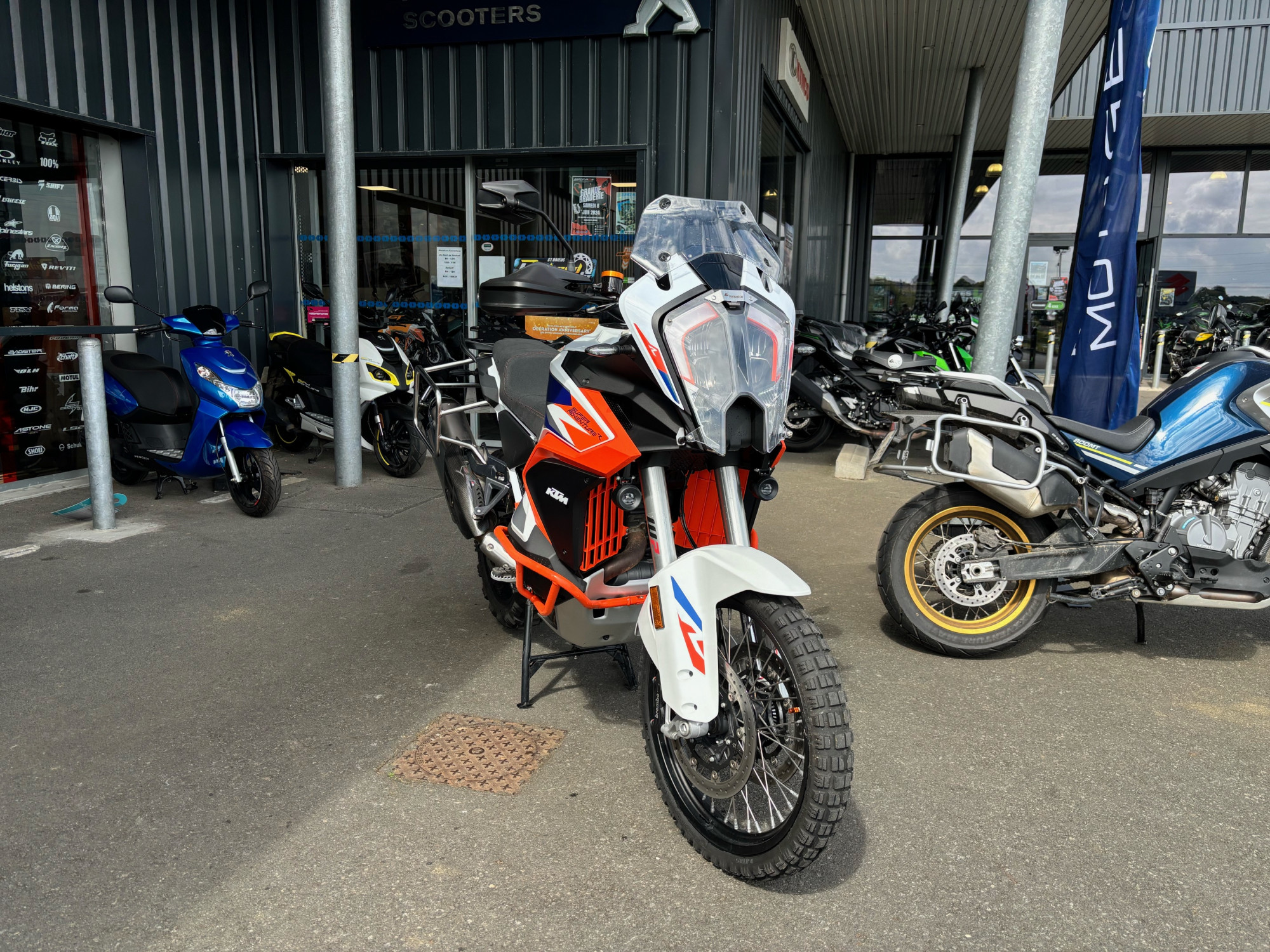 photo de KTM 1290 SUPER ADVENTURE R 1290 occasion de couleur  en vente à Tregueux n°3