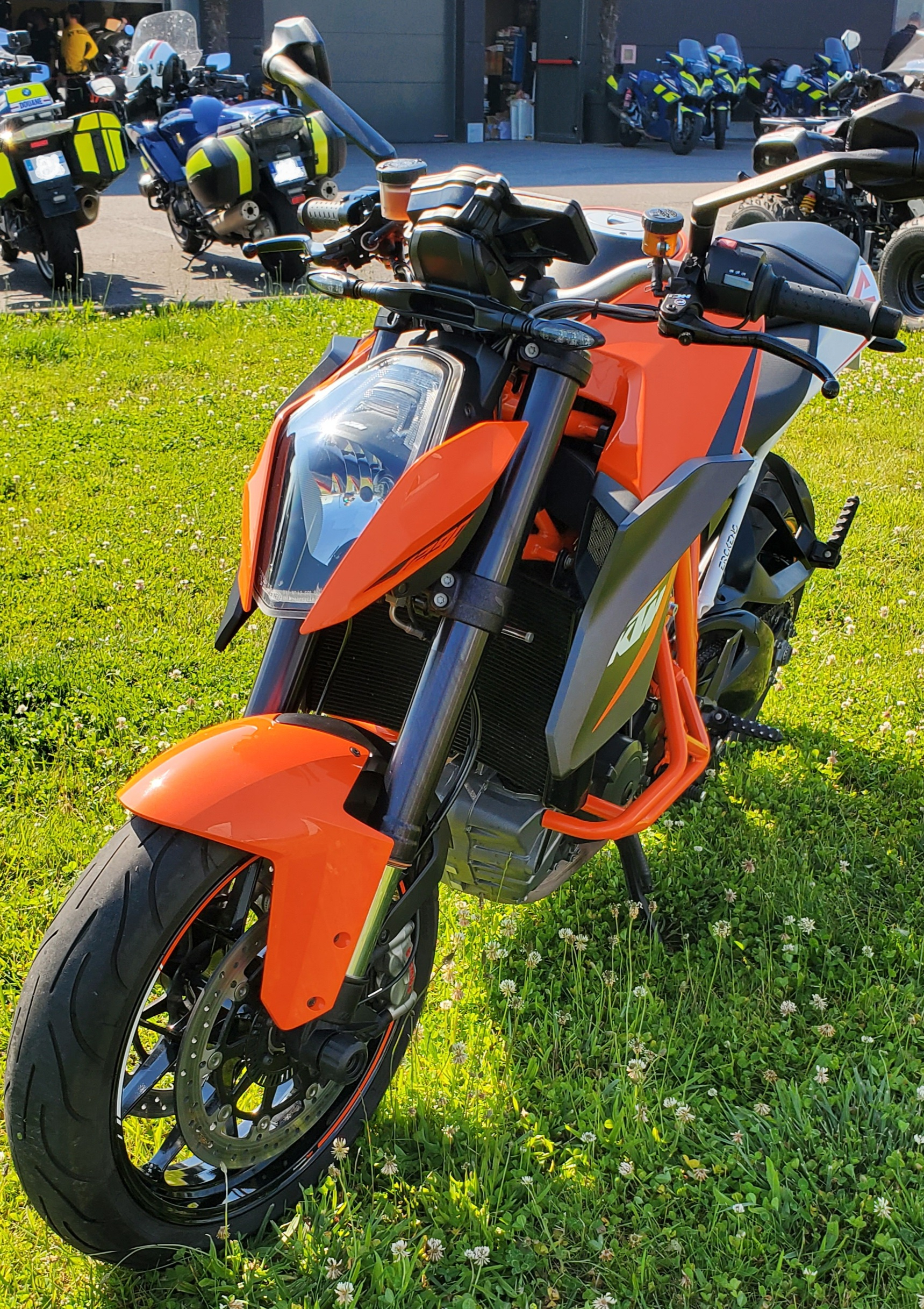 photo de KTM 1290 SUPER DUKE R 1301 occasion de couleur  en vente à Dechy n°2