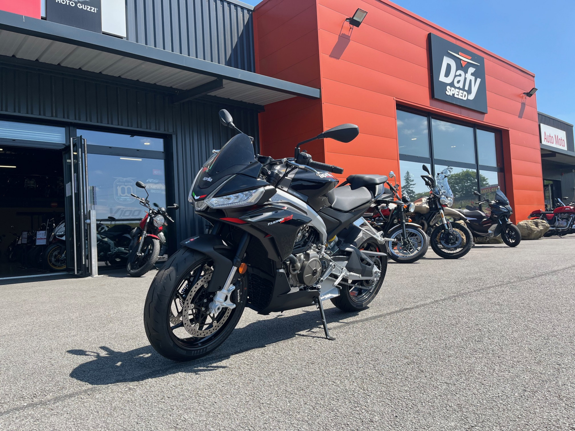 photo de APRILIA TUONO 660 FACTORY 660 occasion de couleur  en vente   St Thuriau