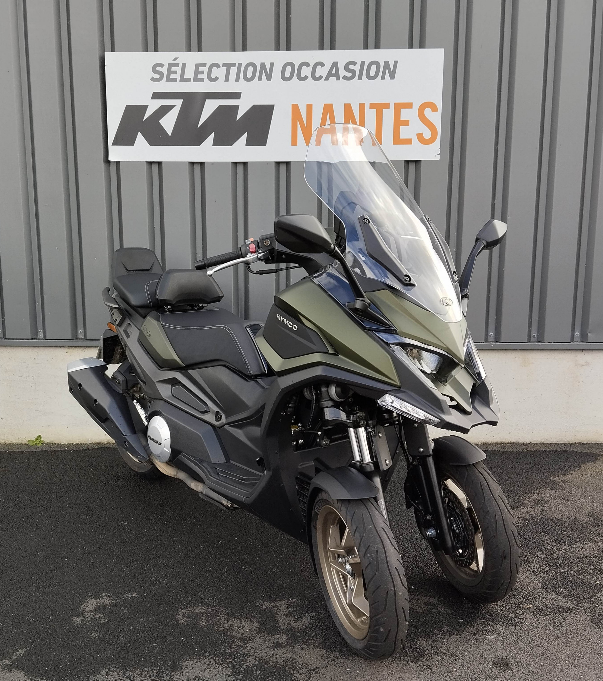 photo de KYMCO CV3 550 550 occasion de couleur  en vente   Orvault