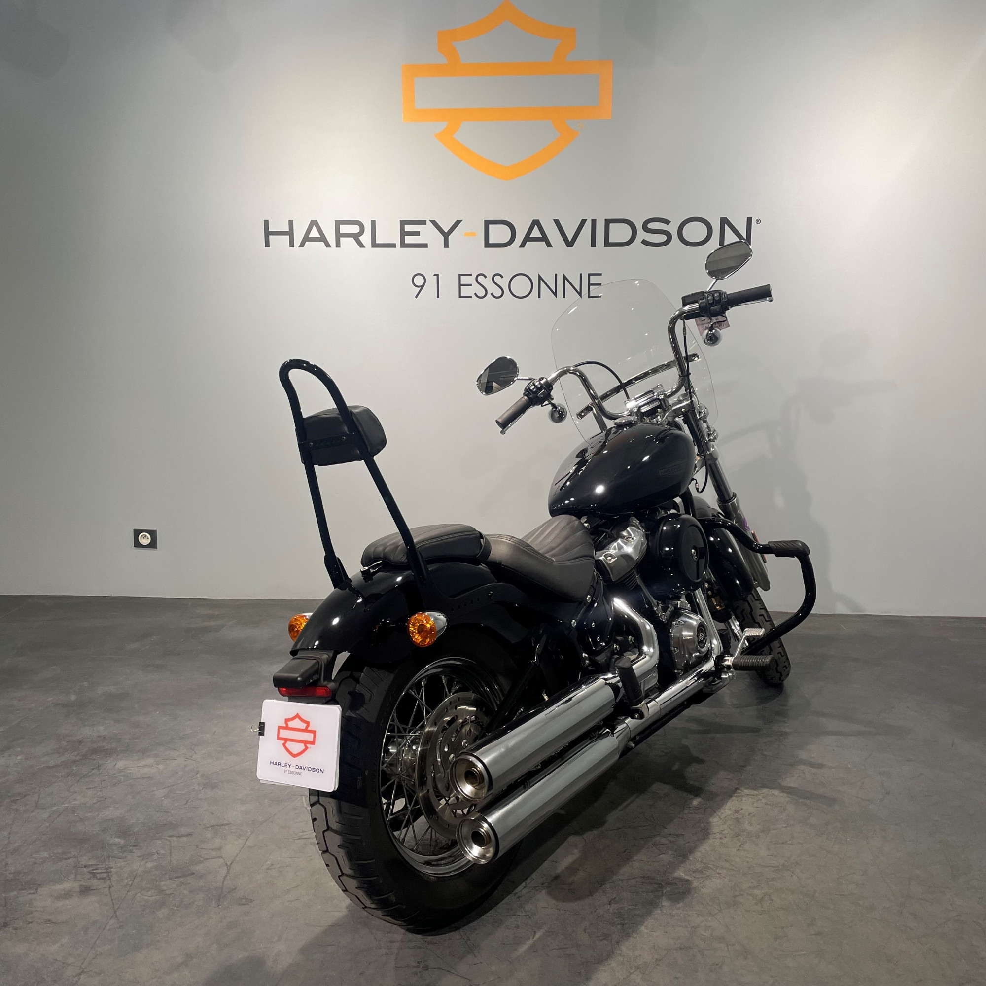 photo de HARLEY DAVIDSON SOFTAIL STANDARD 1745 1745 occasion de couleur  en vente à Ballainvilliers n°3