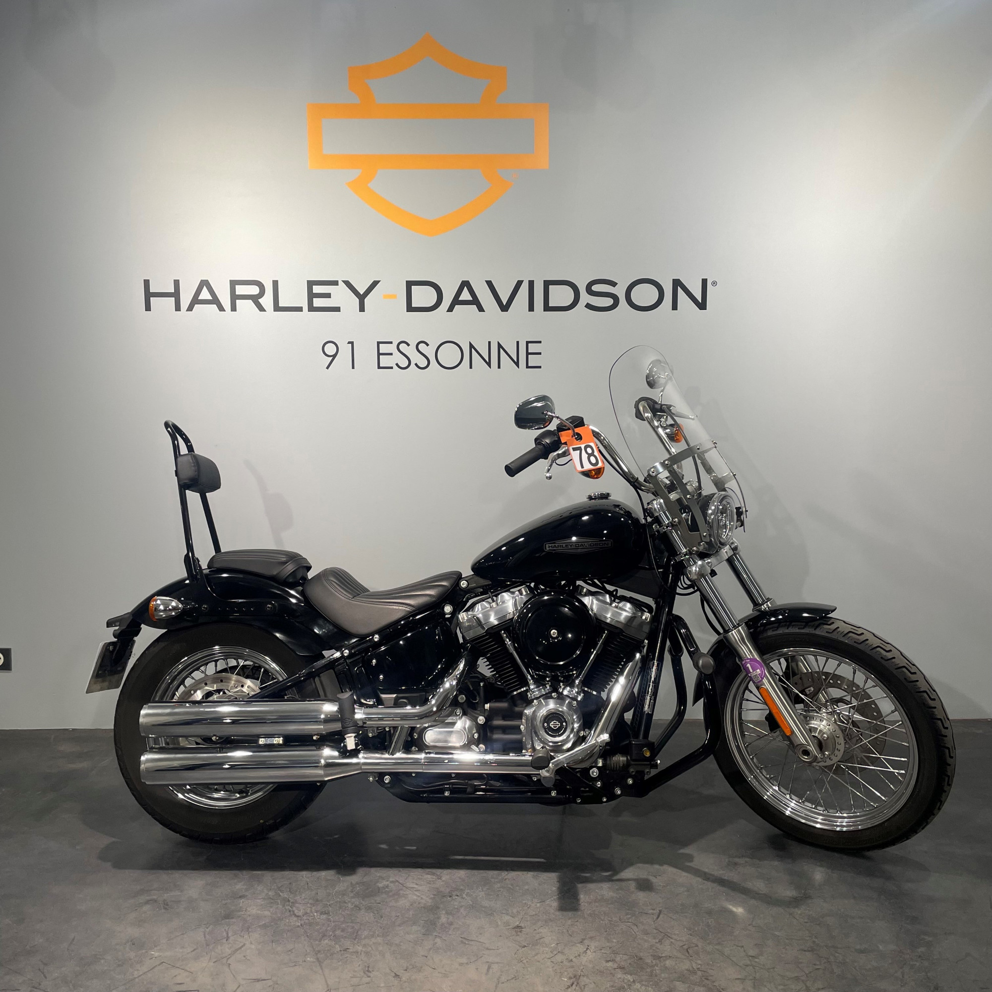 photo de HARLEY DAVIDSON SOFTAIL STANDARD 1745 1745 occasion de couleur  en vente à Ballainvilliers n°2