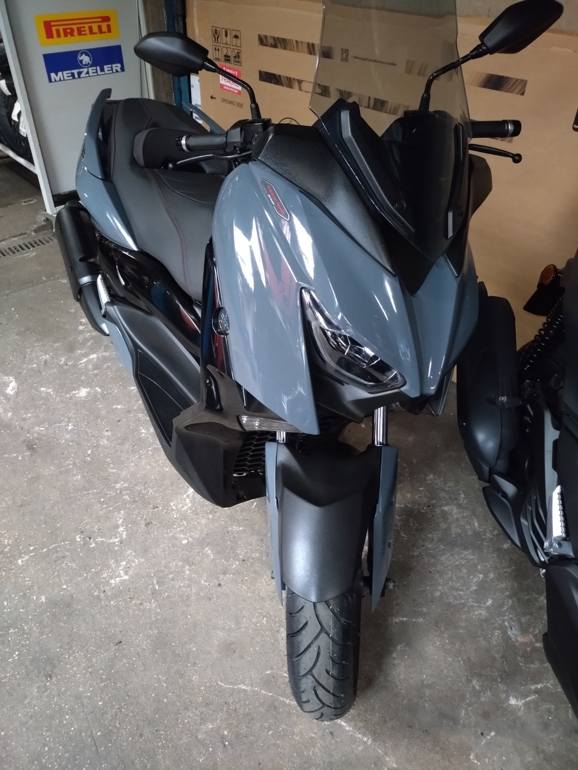 photo de YAMAHA XMAX 300 TECH MAX 300 occasion de couleur  en vente   Pantin