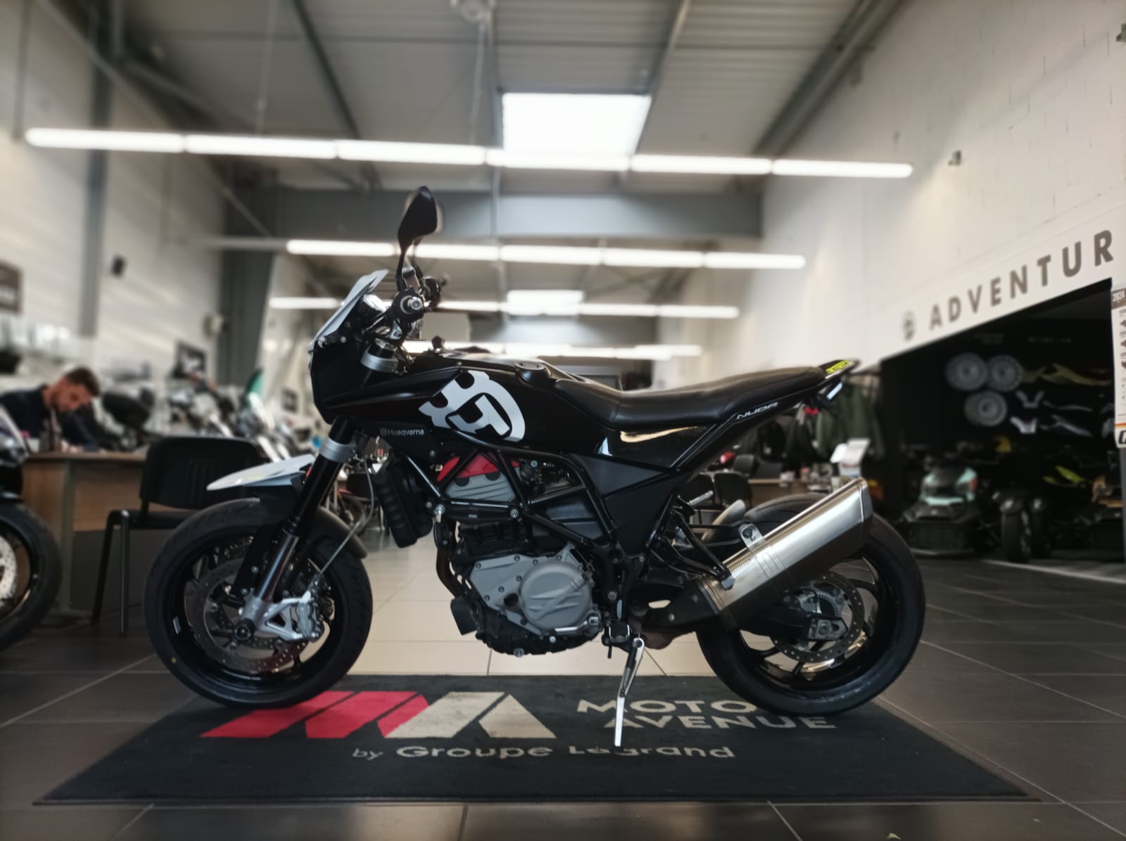 photo de HUSQVARNA NUDA 900 900 occasion de couleur  en vente à Le Mans n°2