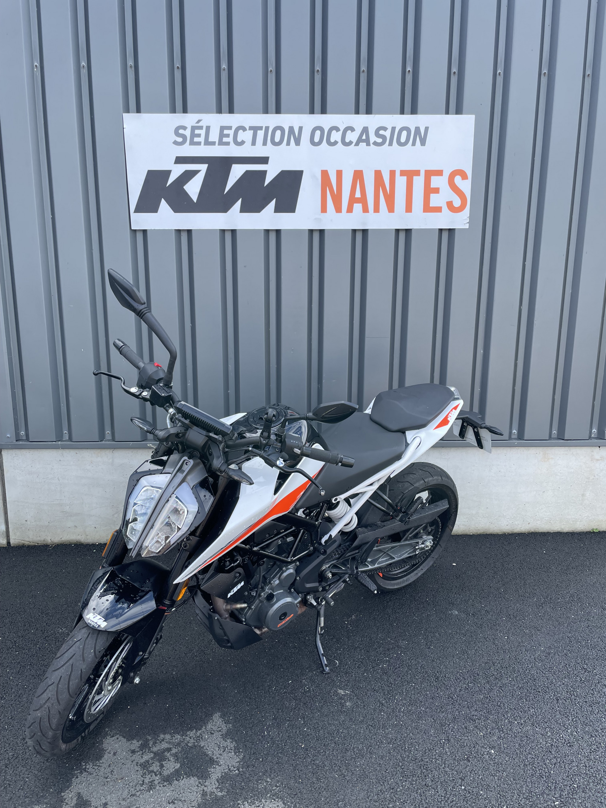 photo de KTM 390 DUKE 390 occasion de couleur  en vente à Orvault n°2