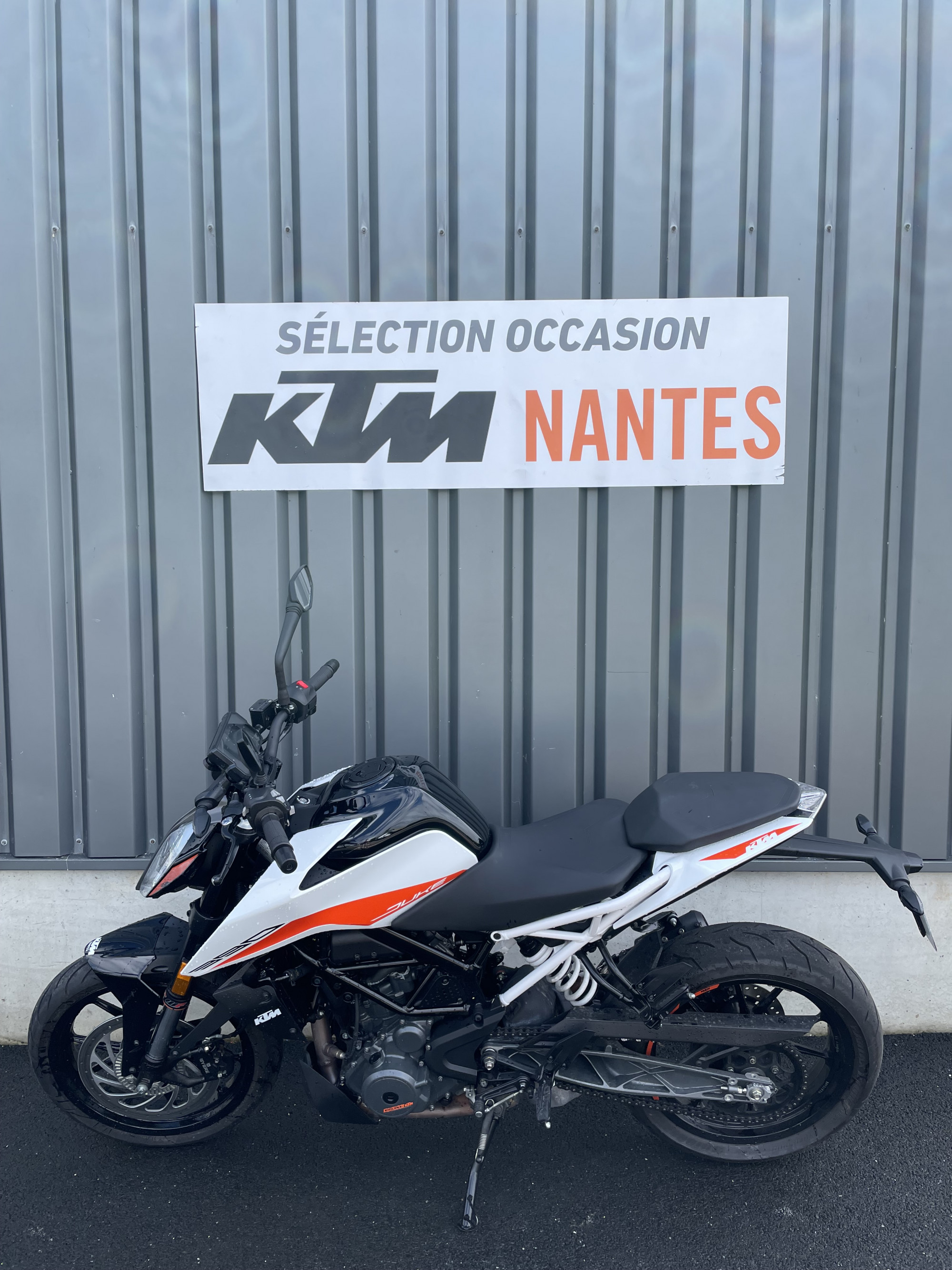 photo de KTM 390 DUKE 390 occasion de couleur  en vente   Orvault