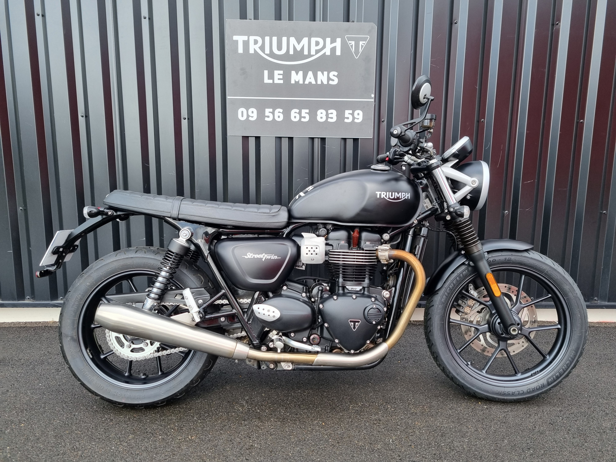 photo de TRIUMPH STREET TWIN  900 900 occasion de couleur  en vente à Ruaudin n°2