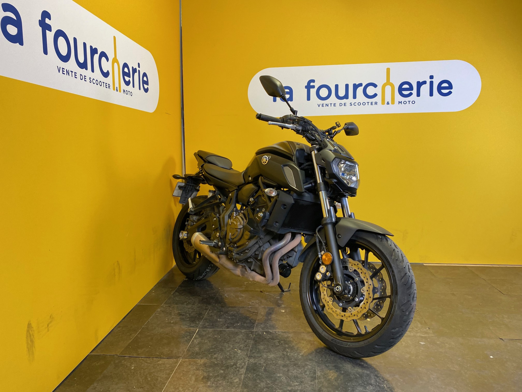 photo de YAMAHA MT-07 689 occasion de couleur  en vente à Paris 15 n°3