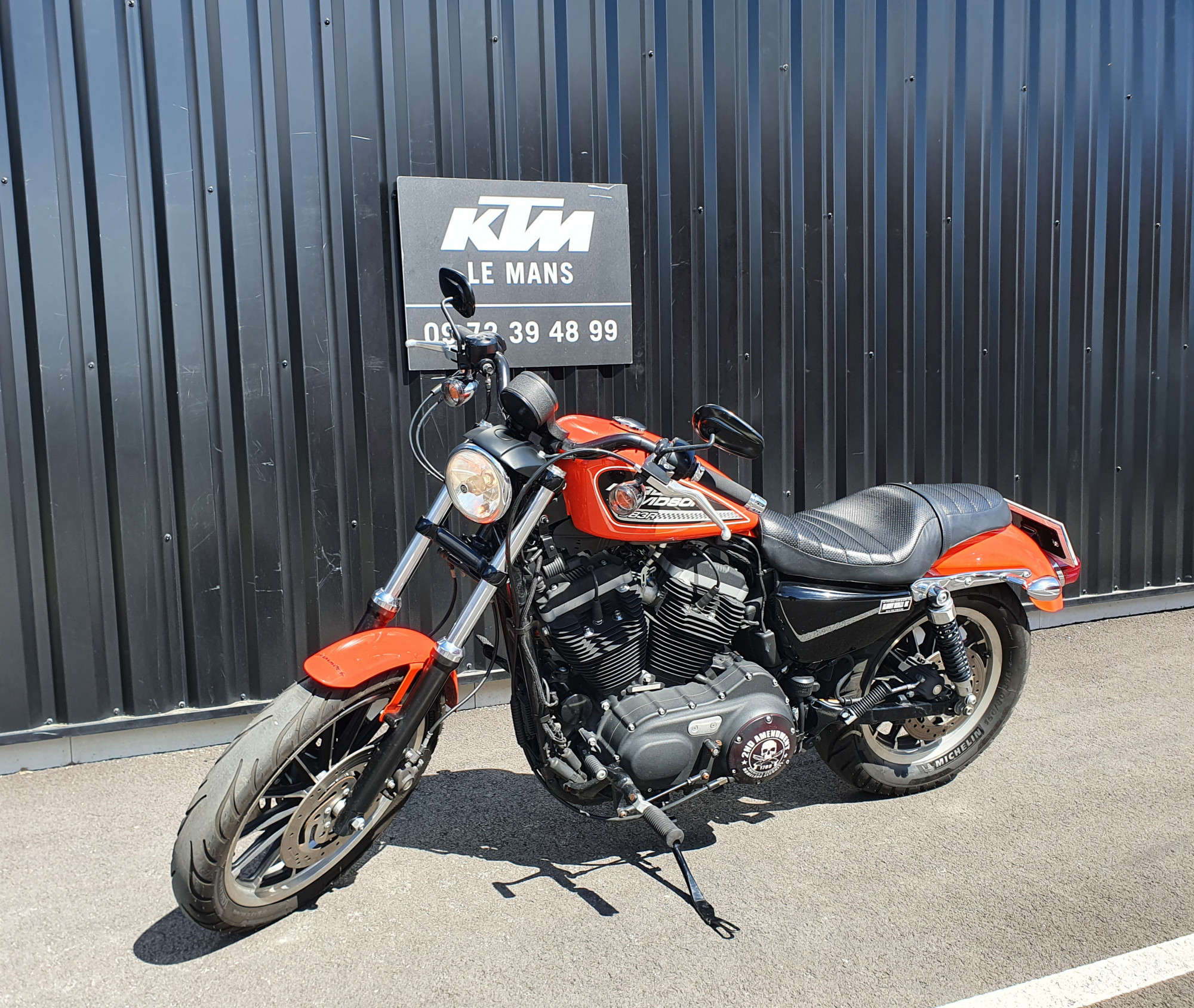 photo de HARLEY DAVIDSON SPORTSTER 883 883 occasion de couleur  en vente   Ruaudin