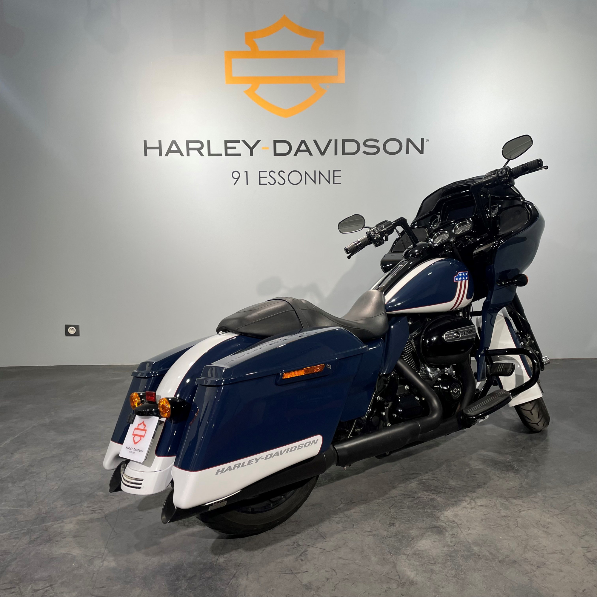 photo de HARLEY DAVIDSON TOURING ROAD GLIDE 1868 SPECIAL 1868 occasion de couleur  en vente à Ballainvilliers n°1