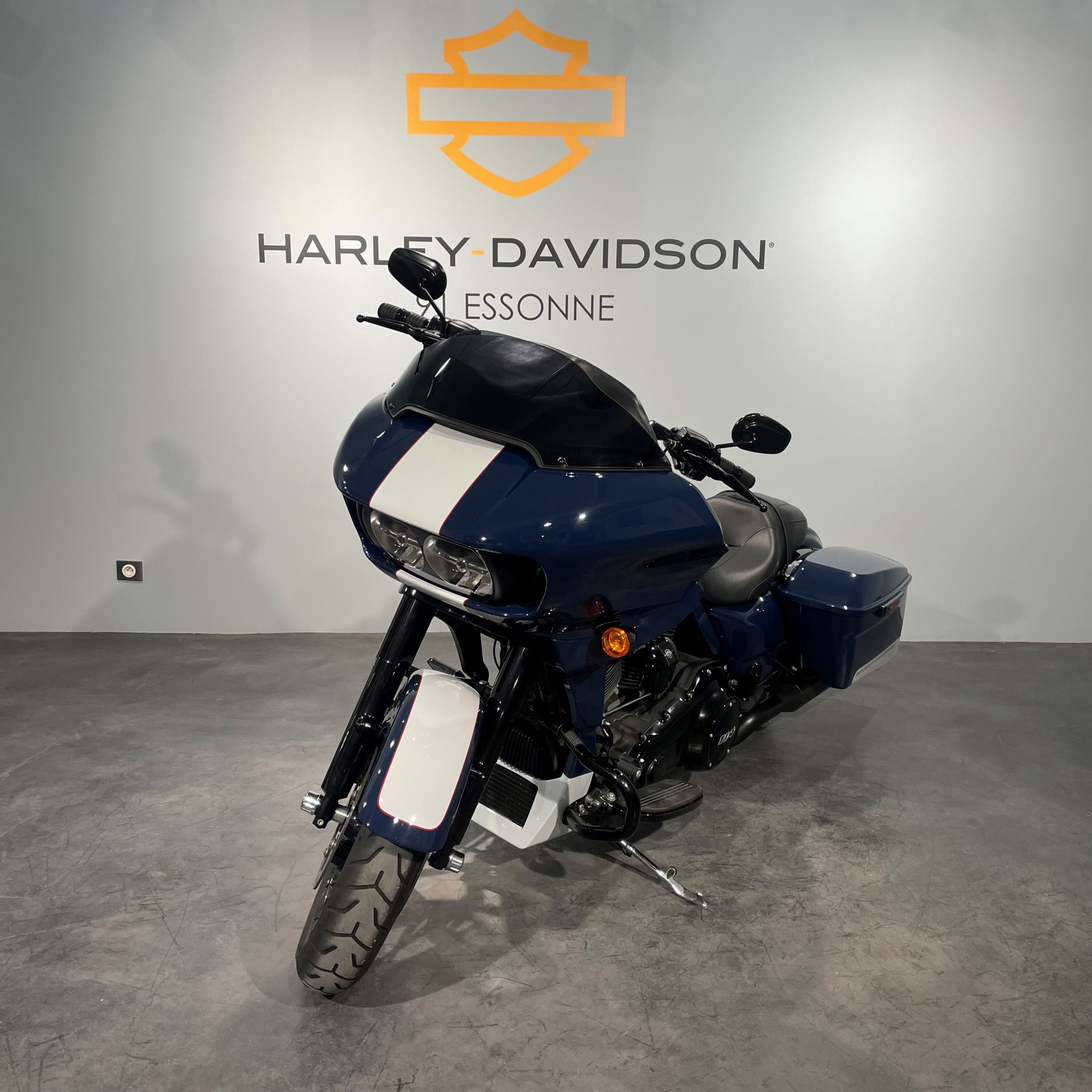 photo de HARLEY DAVIDSON TOURING ROAD GLIDE 1868 SPECIAL 1868 occasion de couleur  en vente à Ballainvilliers n°3