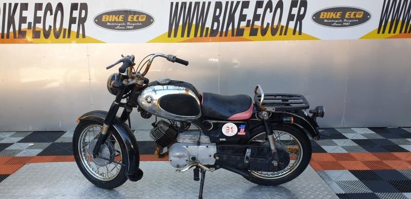 photo de YAMAHA YBR 125 occasion de couleur  en vente à Vitrolles n°3