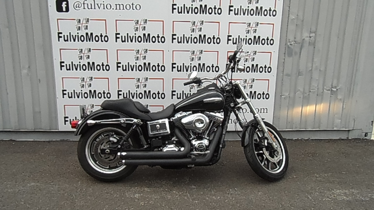 photo de HARLEY DAVIDSON DYNA LOW RIDER 1690 1690 occasion de couleur  en vente   Arles