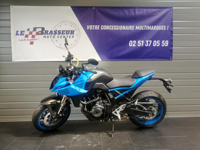 photo de SUZUKI GSX 8S 800 occasion de couleur  en vente à La Roche Sur Yon n°3