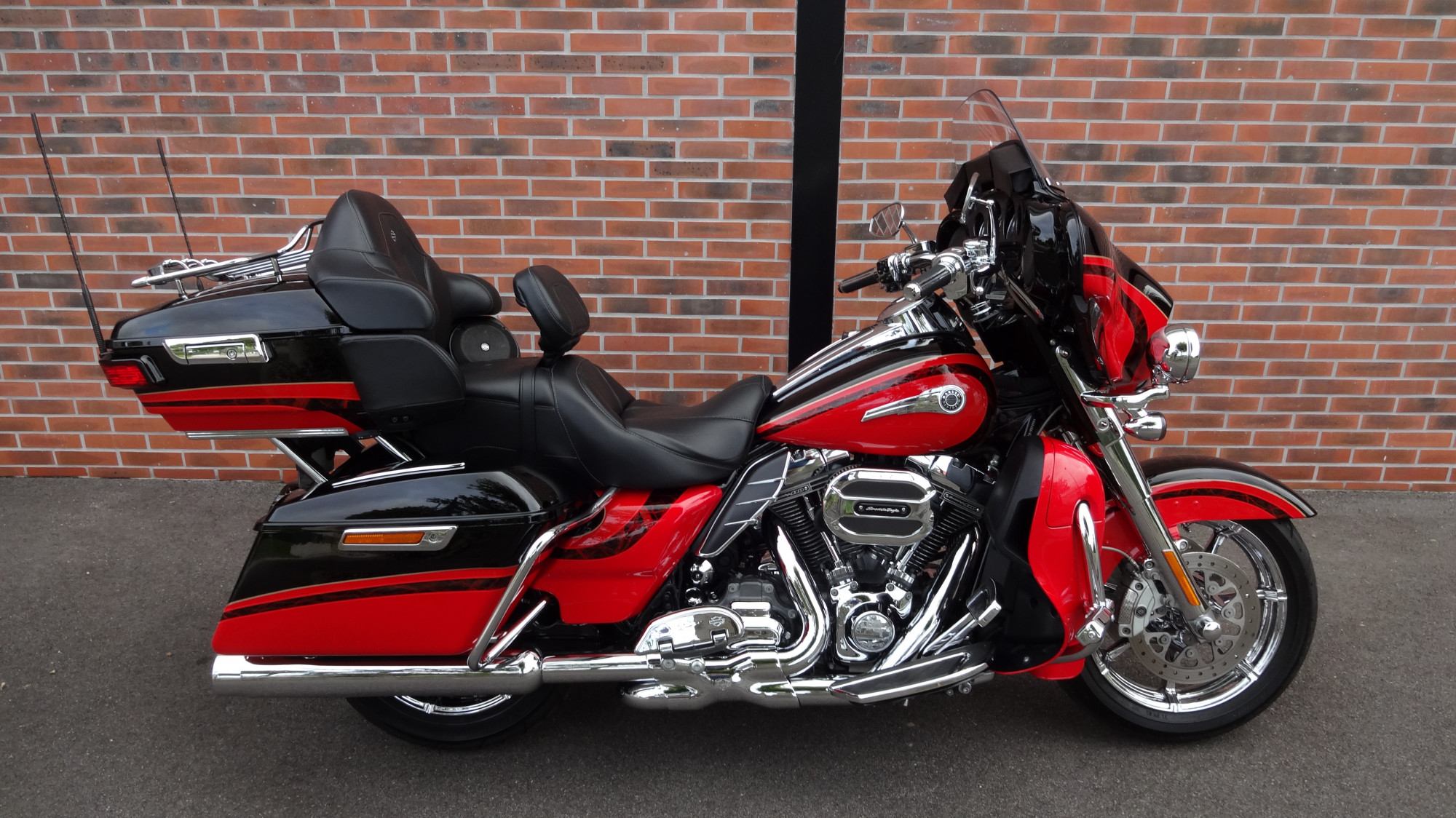 Annonce moto Harley-Davidson TOURING ELECTRA GLIDE 1800 CVO